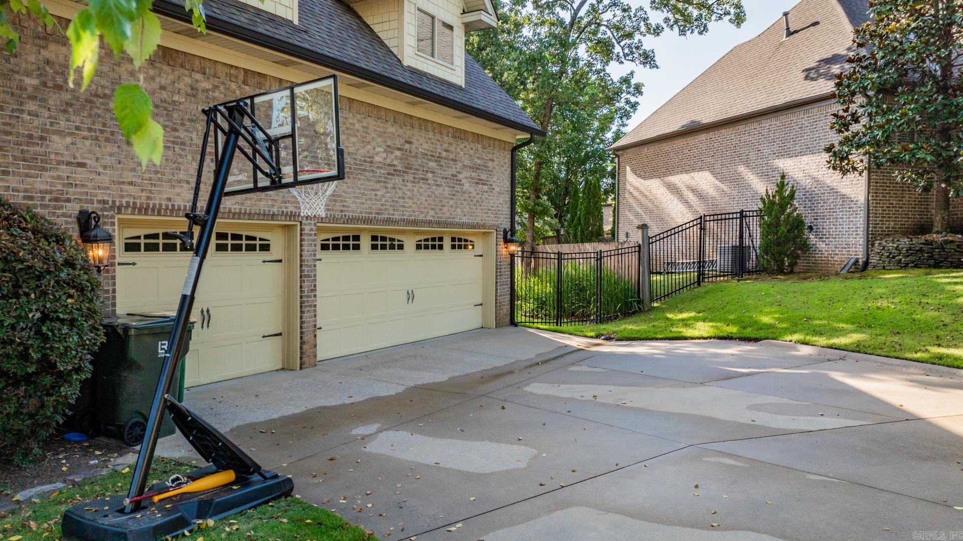 164 Courts Lane  Little Rock, AR