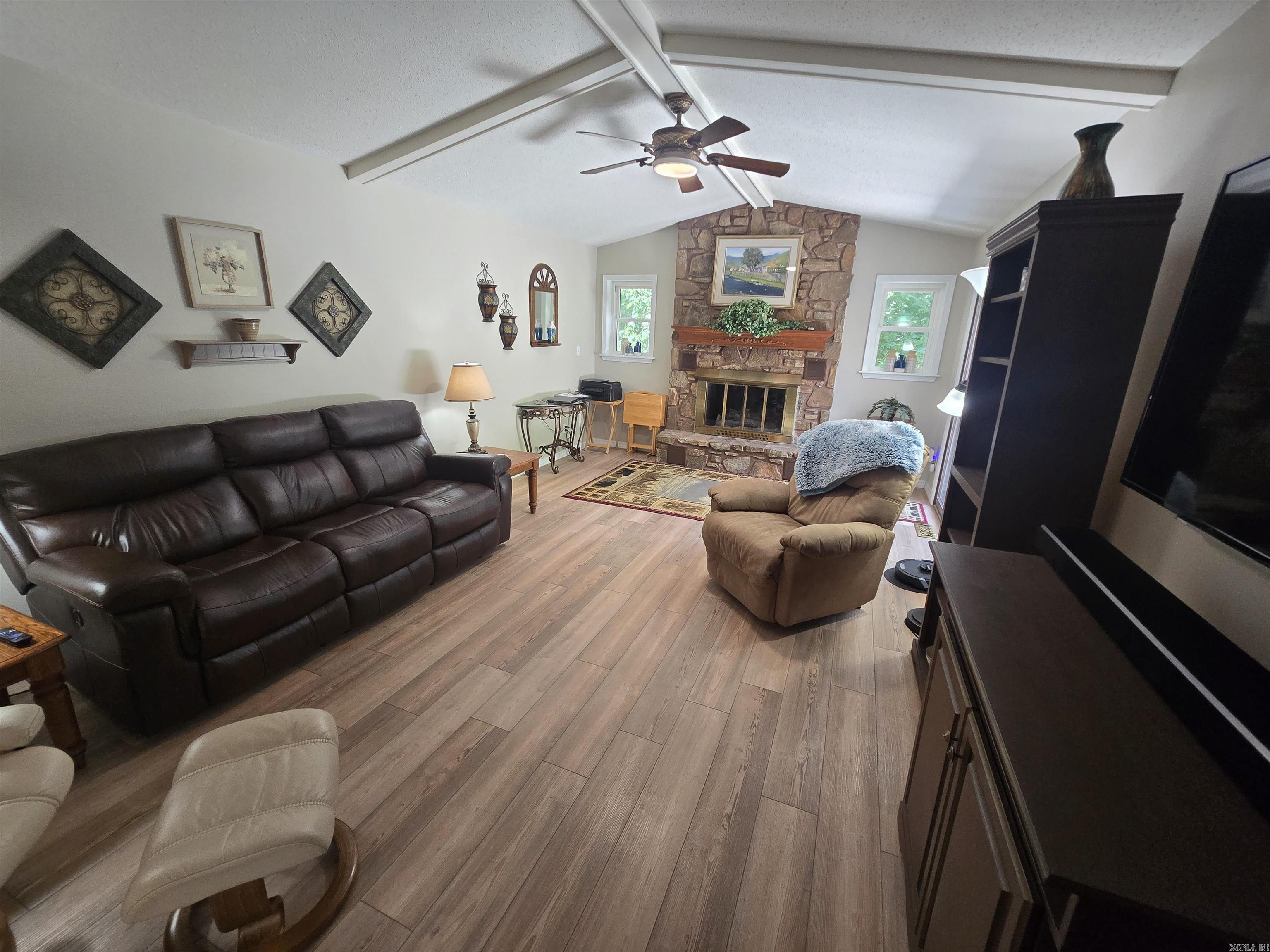 300 Victoria  Horseshoe Bend, AR