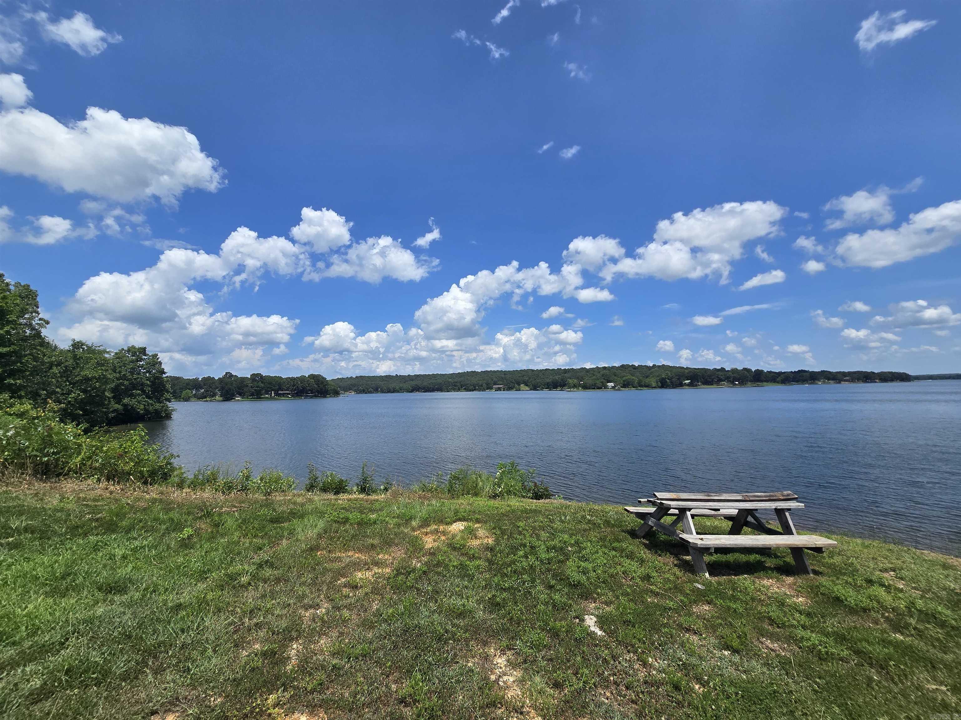 300 Victoria  Horseshoe Bend, AR