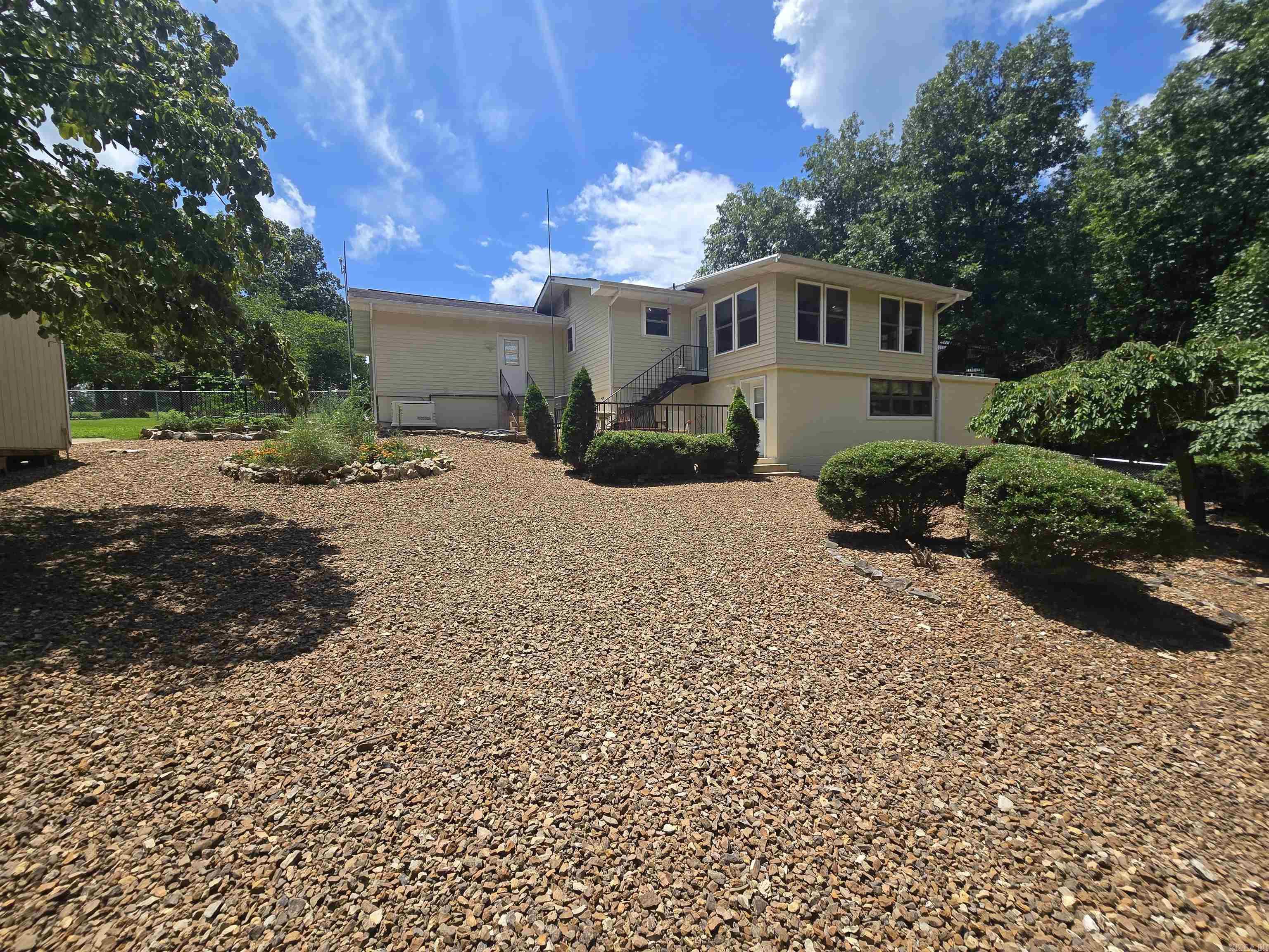300 Victoria  Horseshoe Bend, AR