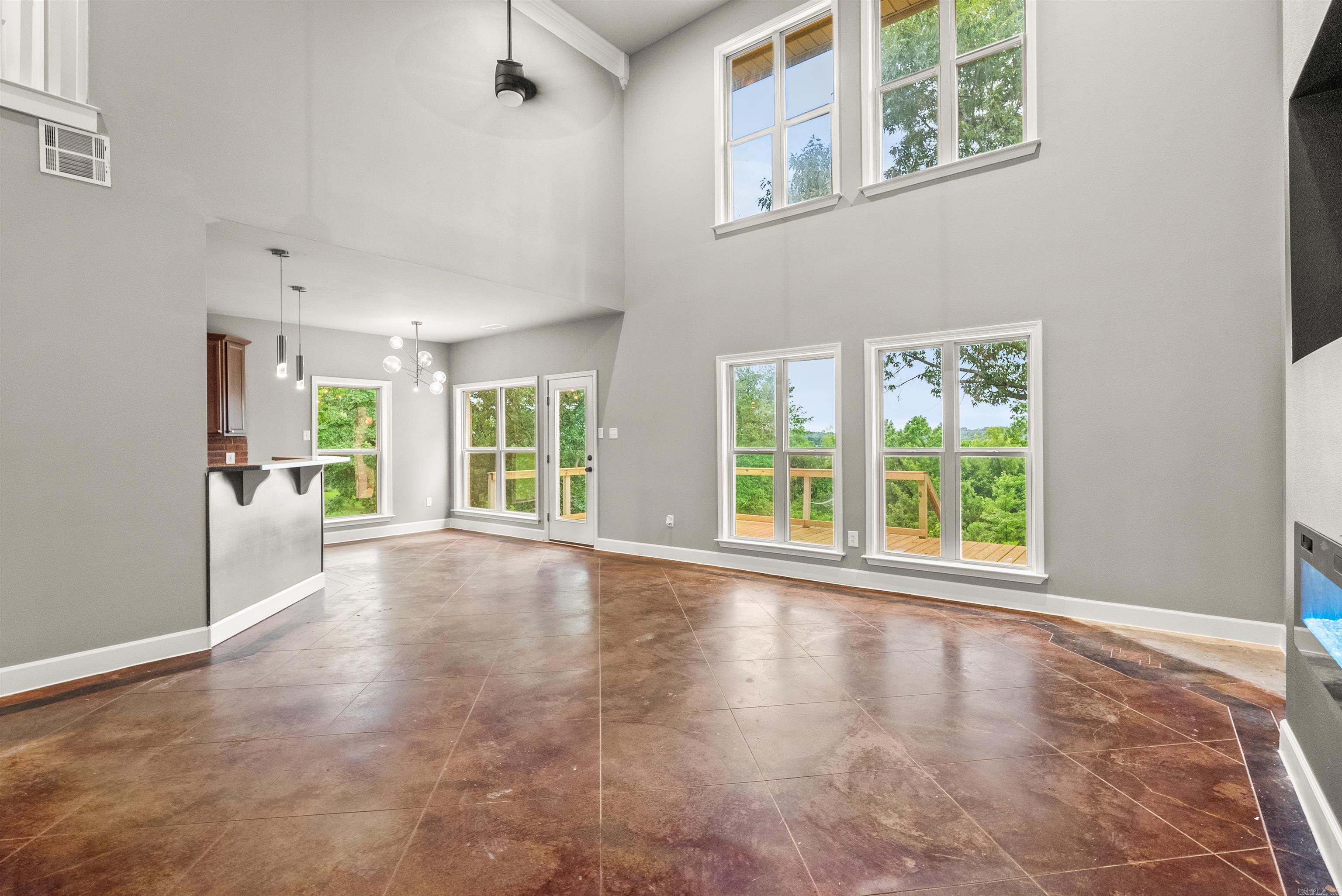 16 Summer Hill Dr  Greenbrier, AR