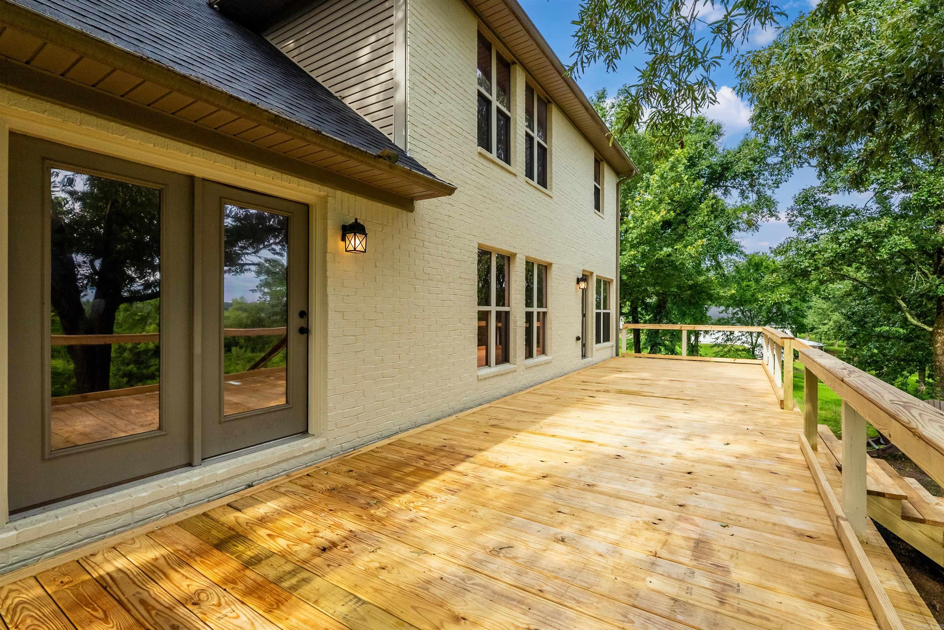 16 Summer Hill Dr  Greenbrier, AR
