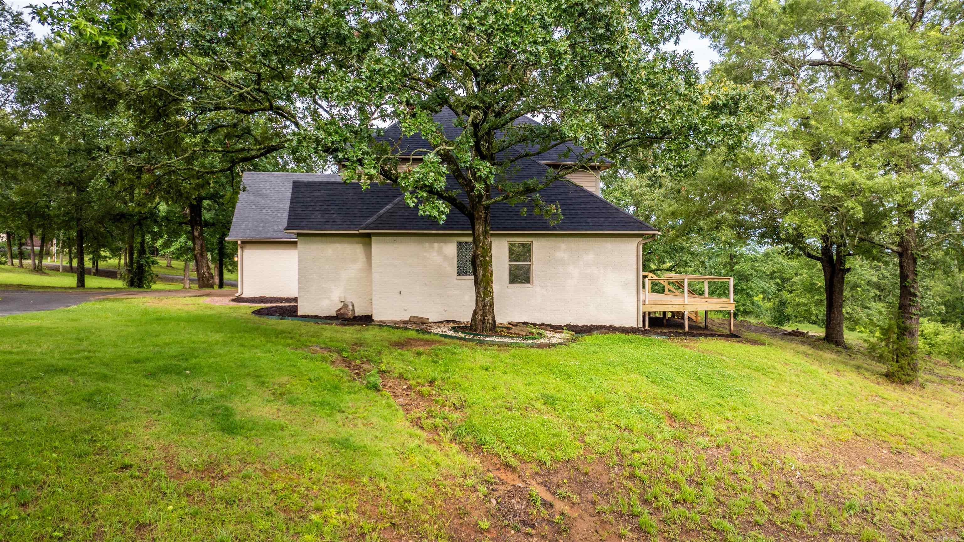 16 Summer Hill Dr  Greenbrier, AR