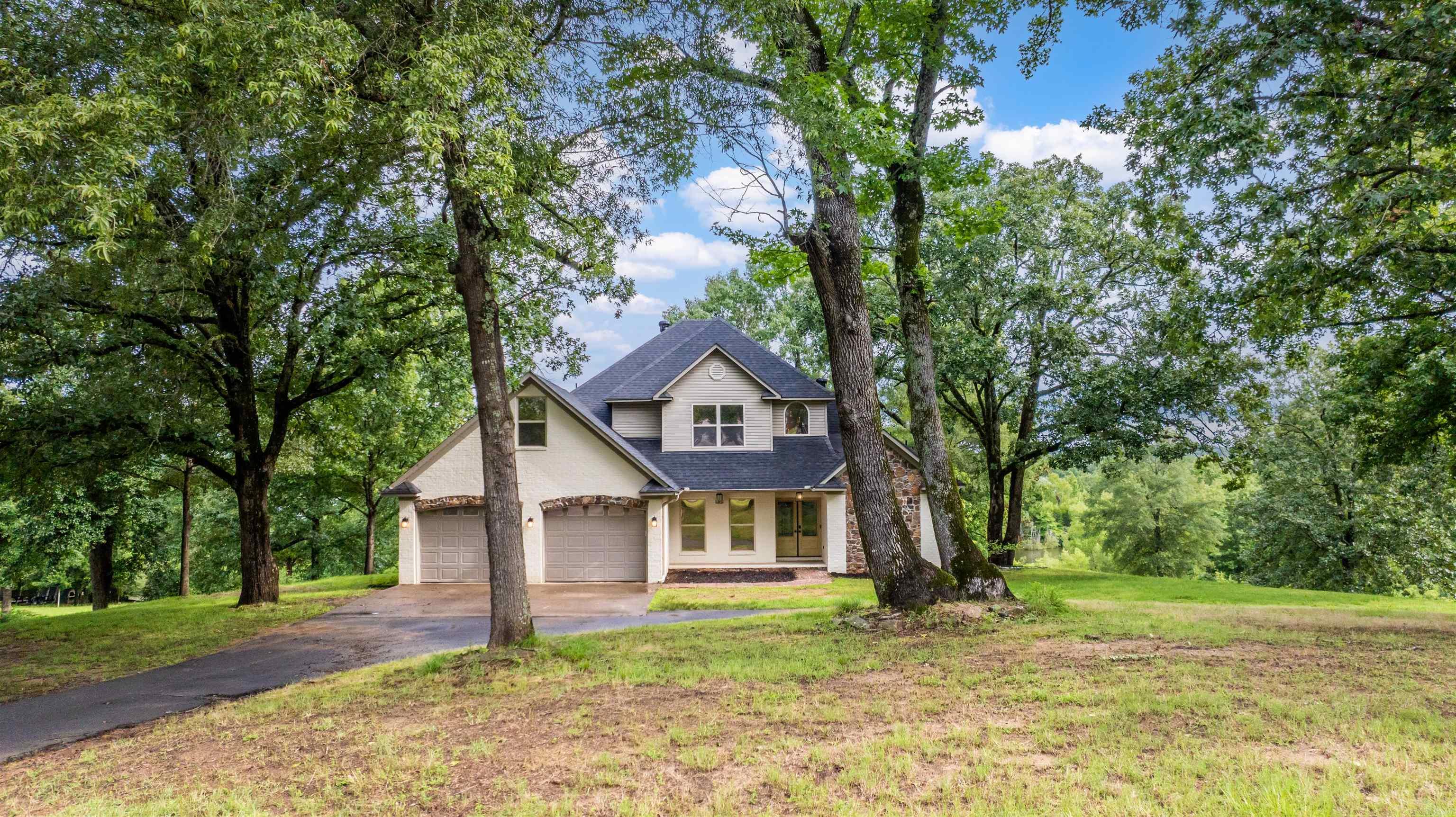 16 Summer Hill Dr  Greenbrier, AR