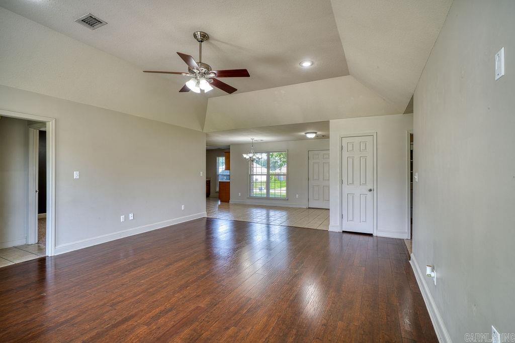 1312 Hemingway Jonesboro, AR 72405