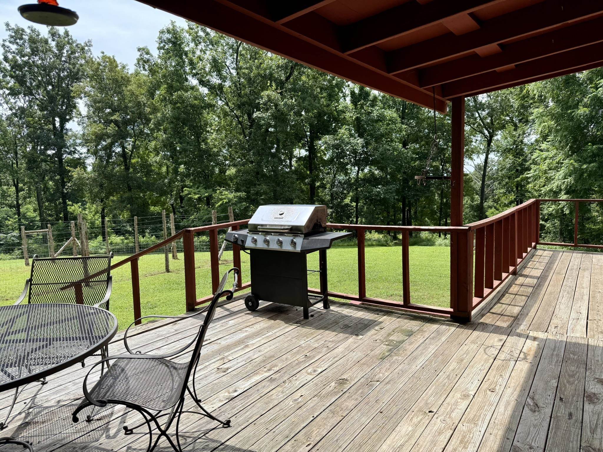 2061 McKnight Road  Guion, AR