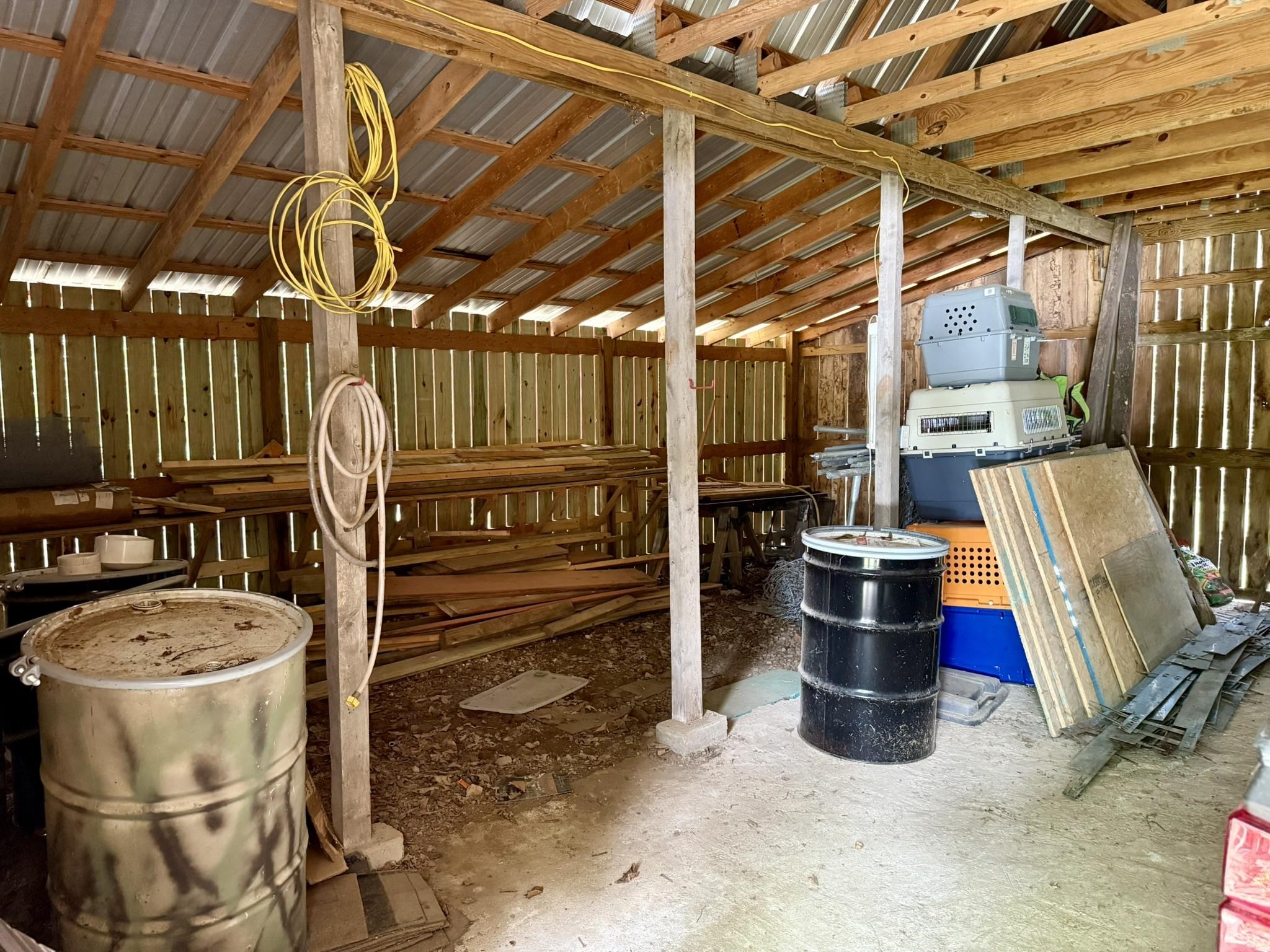 2061 McKnight Road  Guion, AR