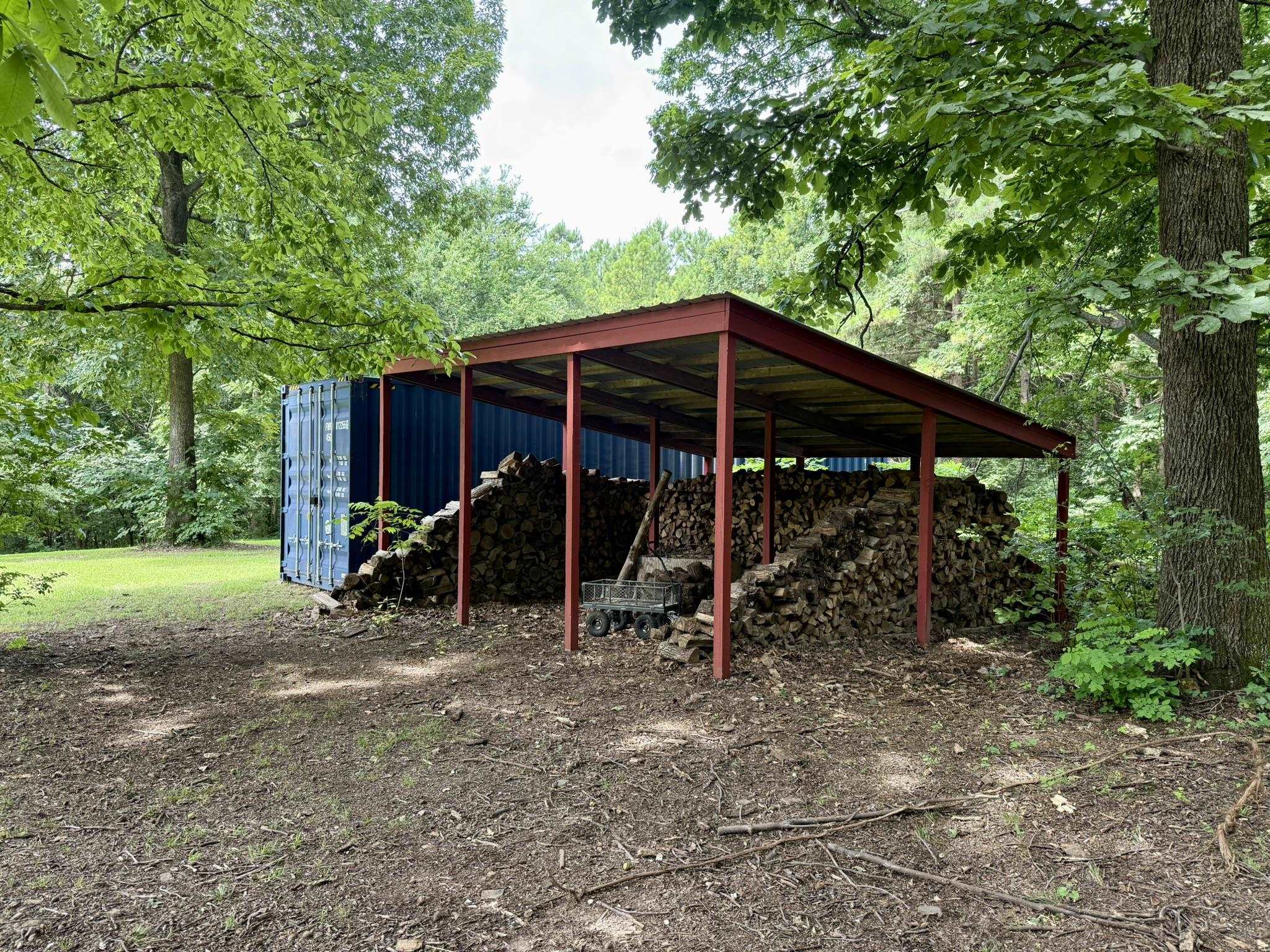 2061 McKnight Road  Guion, AR