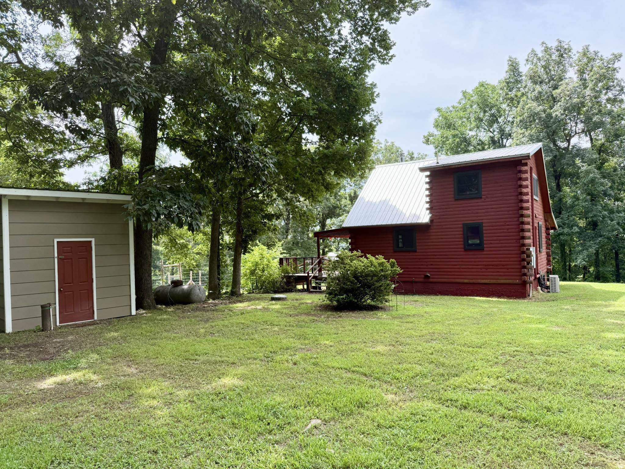 2061 McKnight Road  Guion, AR