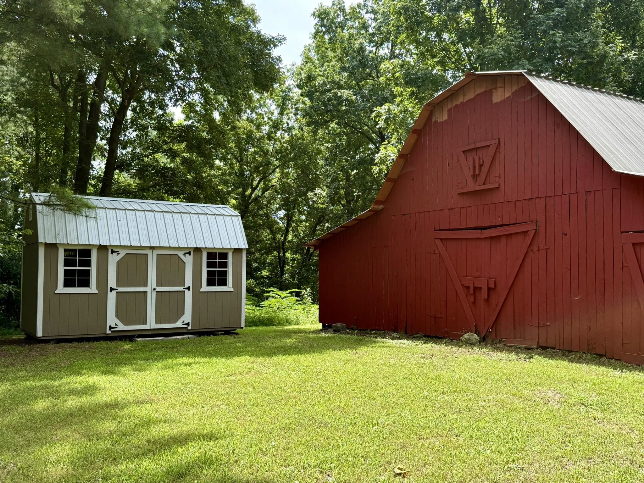 2061 McKnight Road  Guion, AR