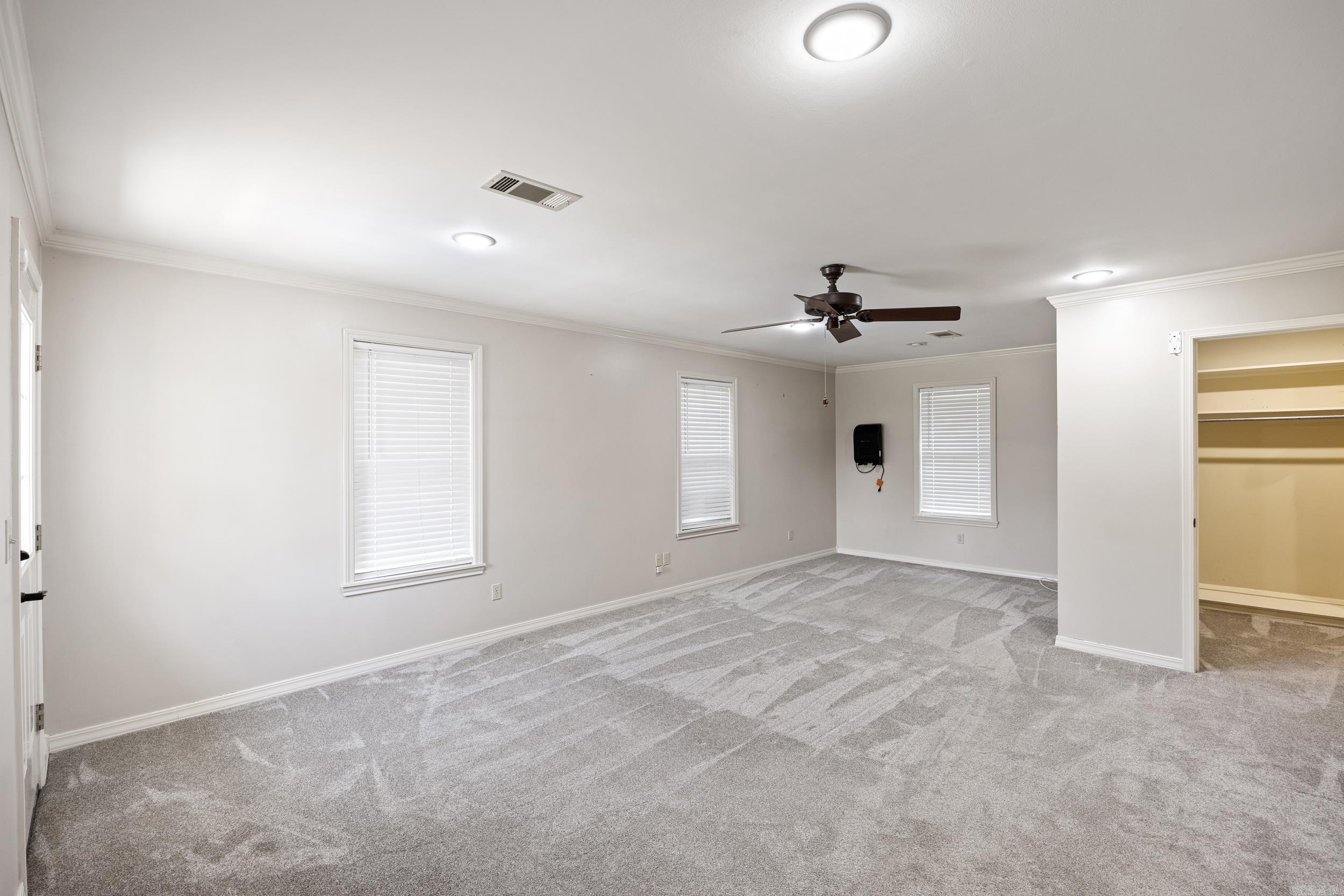 2916 Highland Dr  Russellville, AR