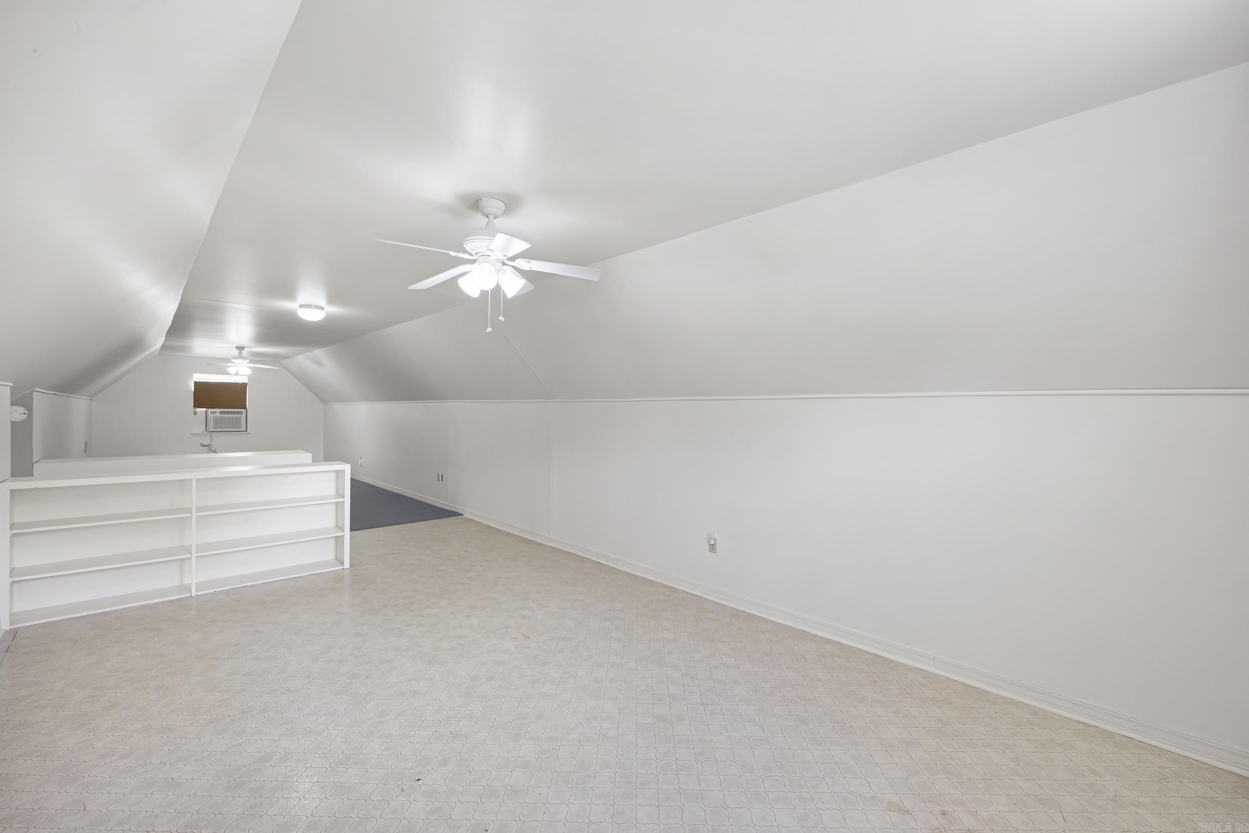 2916 Highland Dr  Russellville, AR