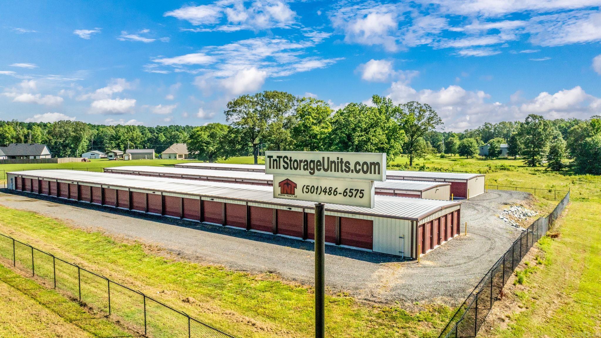22288 N Kaufman  Hensley, AR