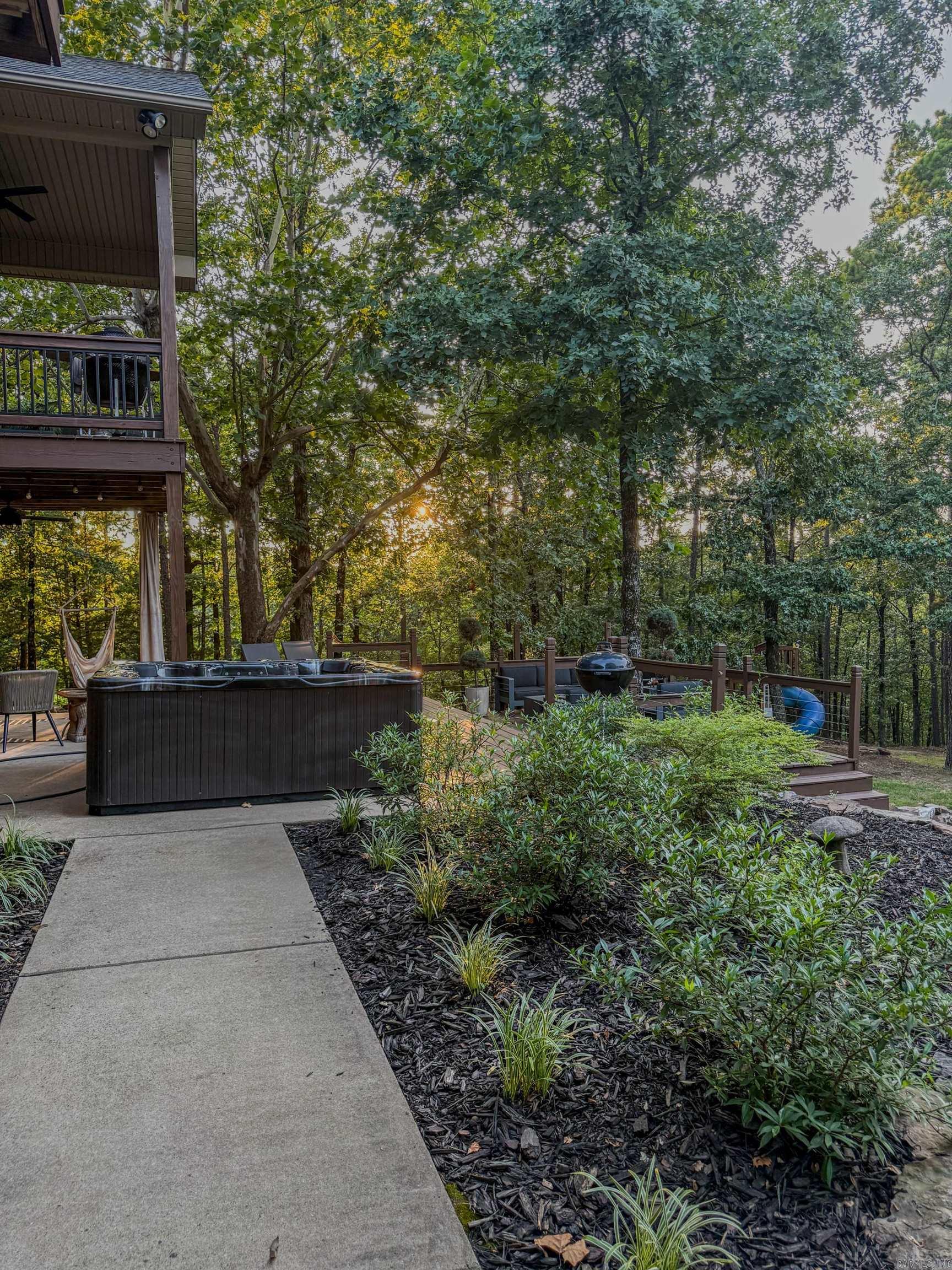 2730 Collins  Conway, AR