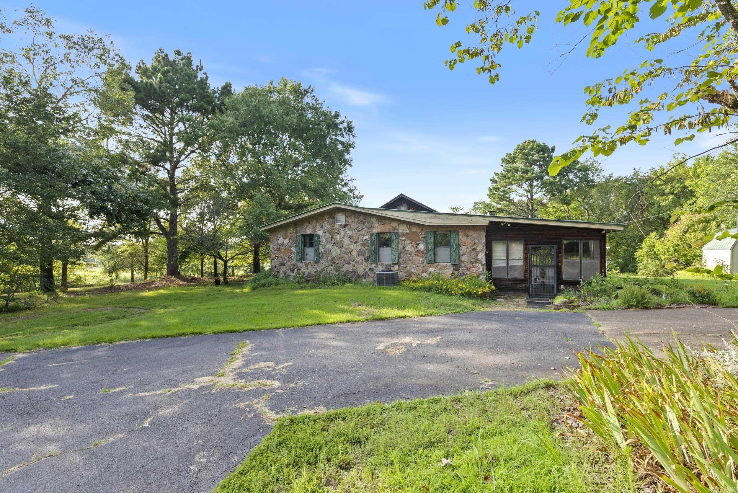323 Nicholson  Searcy, AR