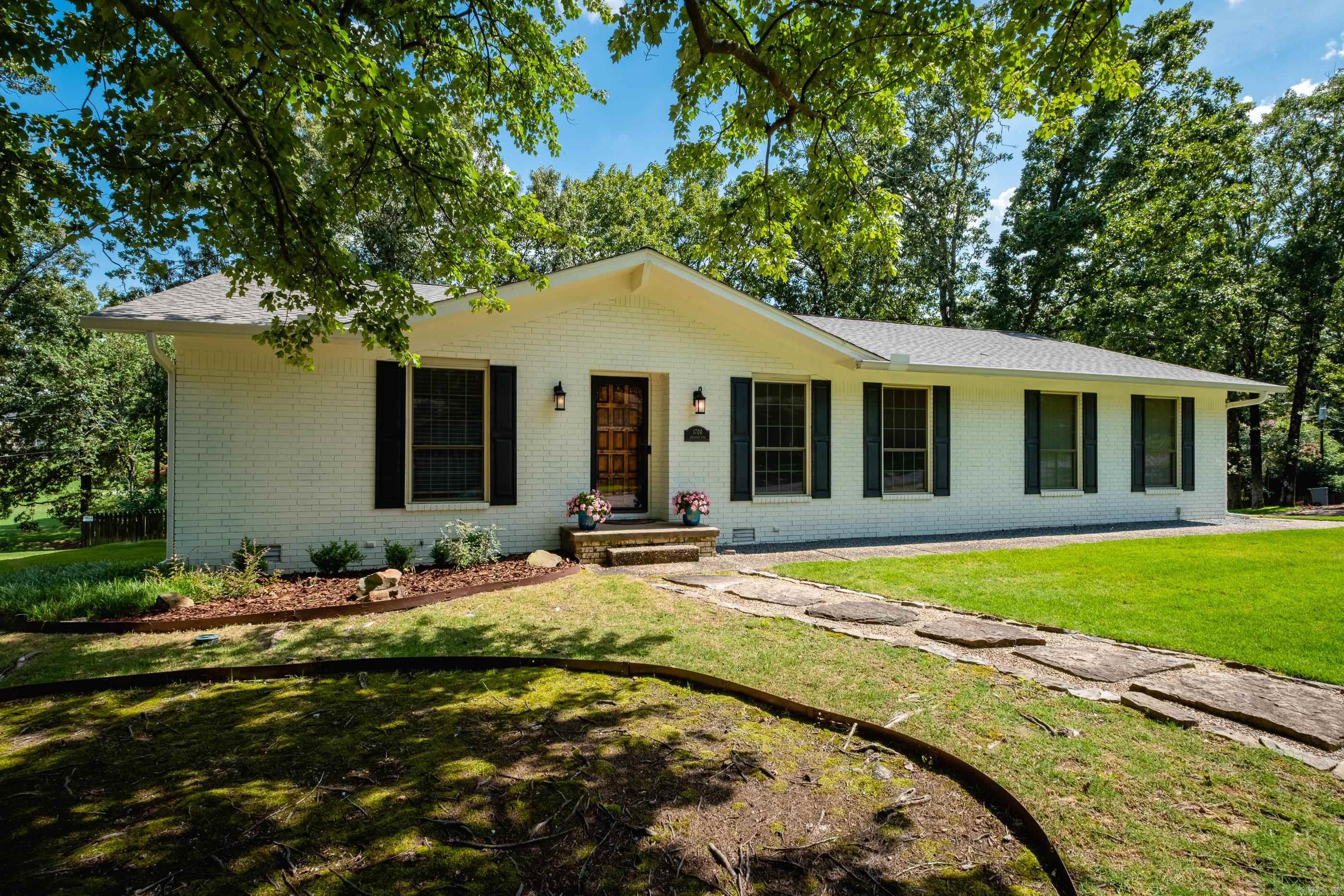 1700 Beresford  North Little Rock, AR