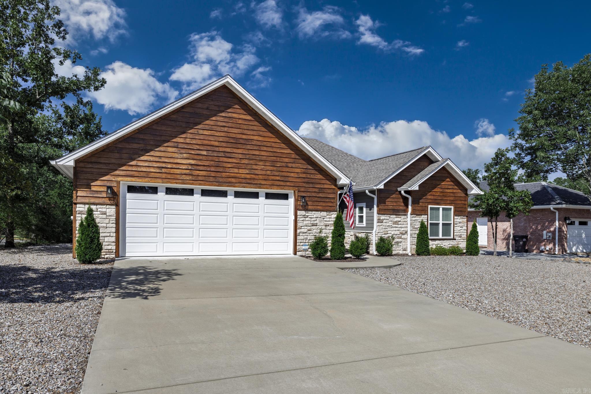 171 Cifuentes  Hot Springs Village, AR