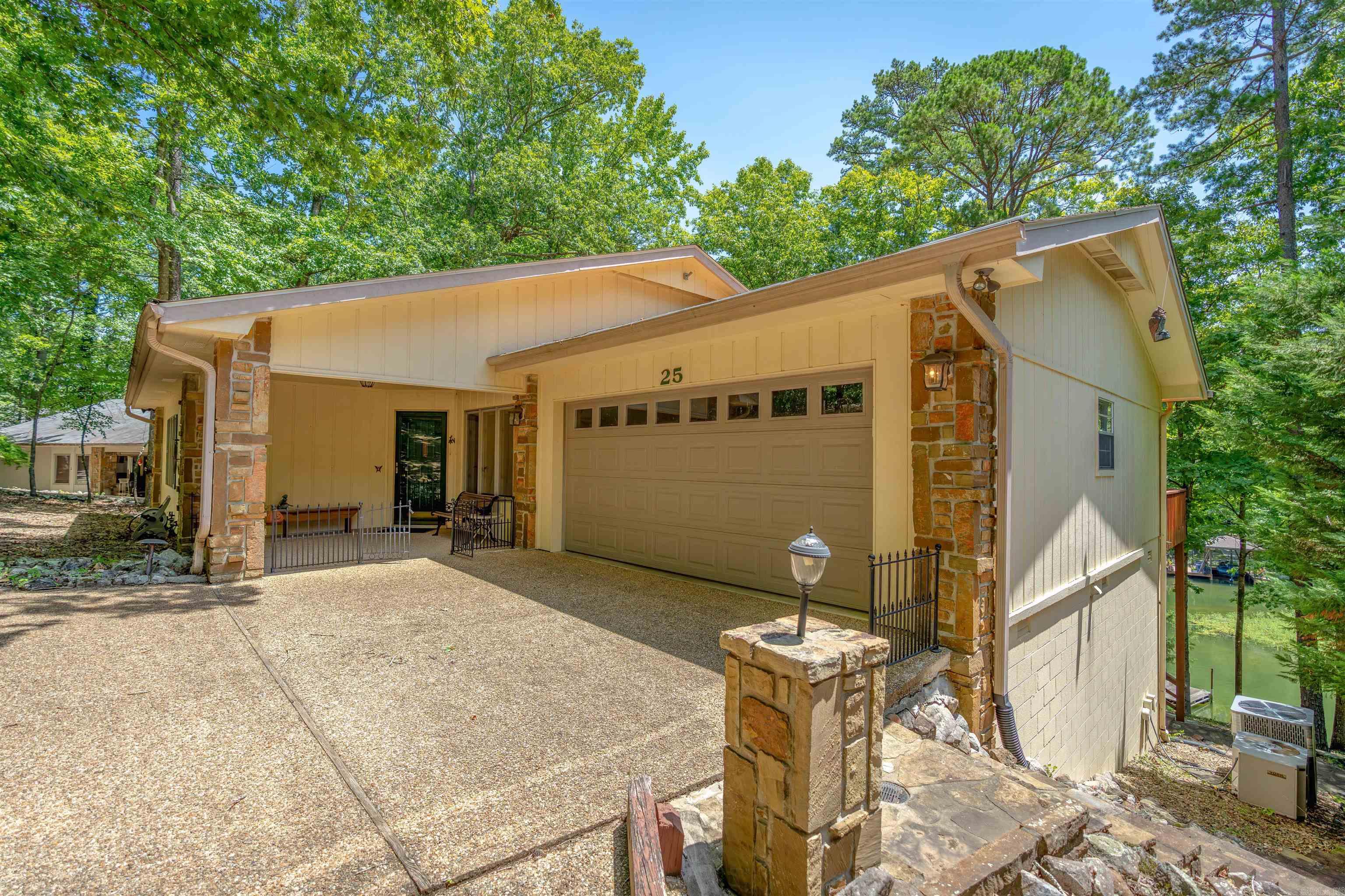 25 Costa Del Lago  Hot Springs Village, AR