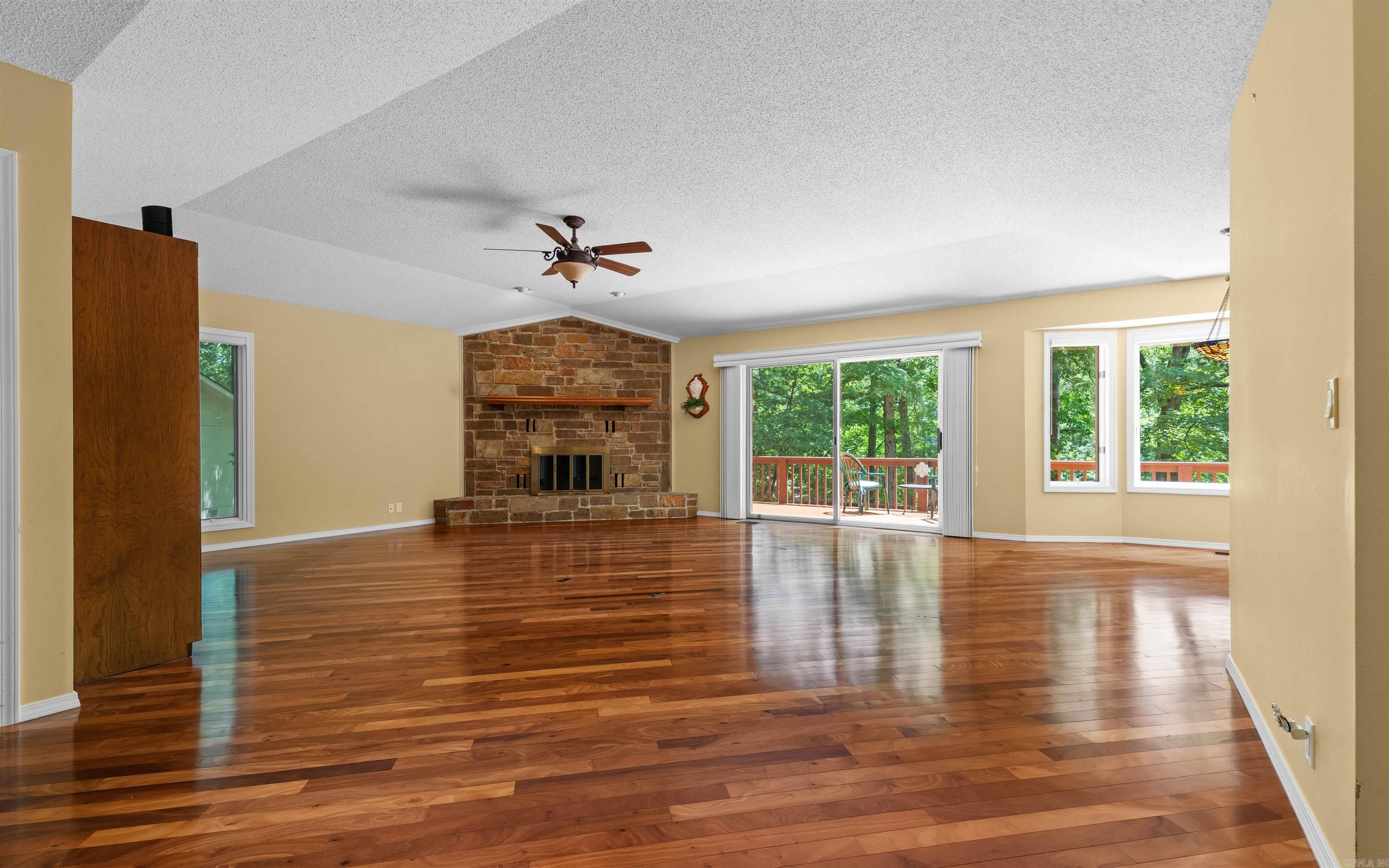 25 Costa Del Lago  Hot Springs Village, AR