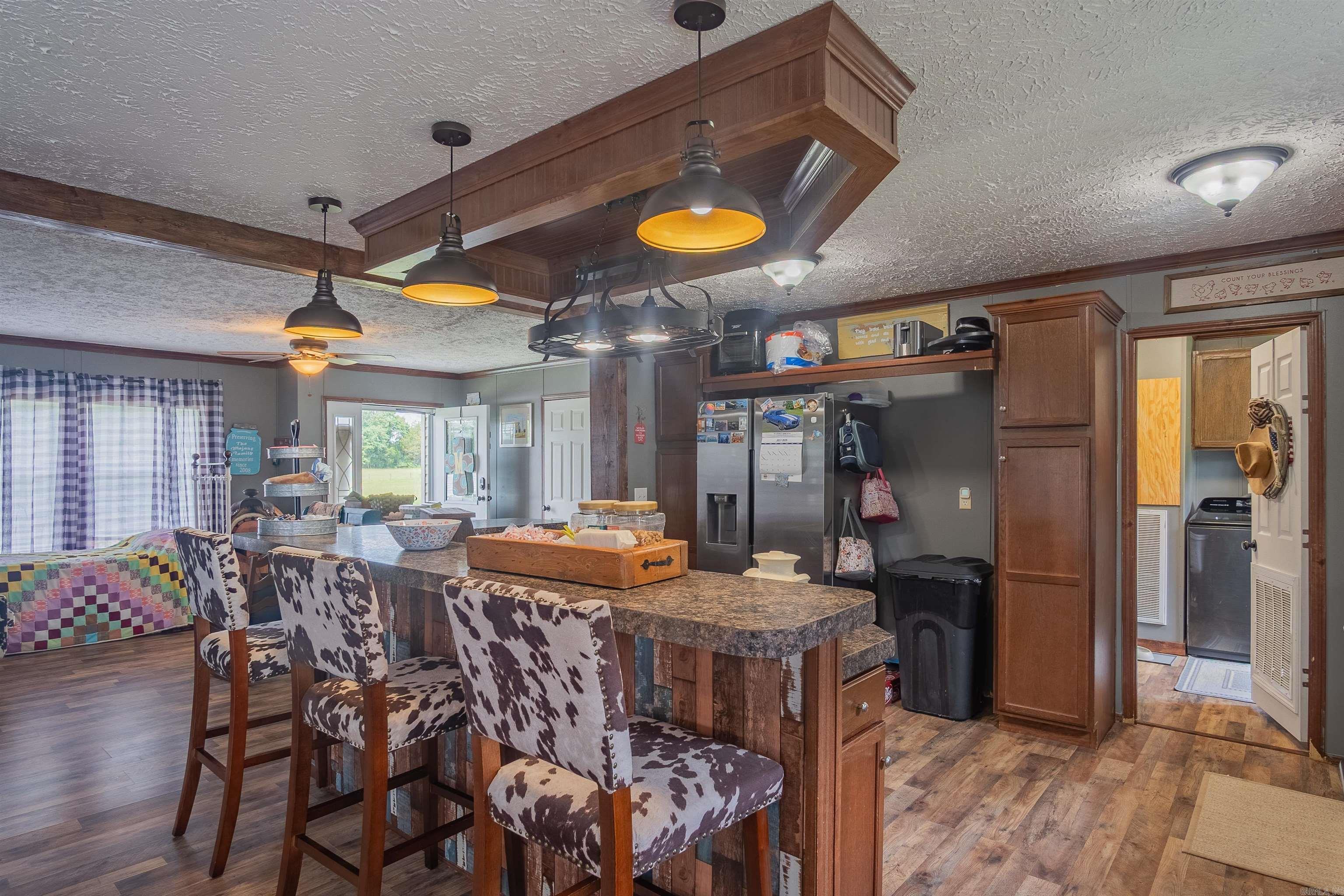1514 Budd Creek Road  Greers Ferry, AR