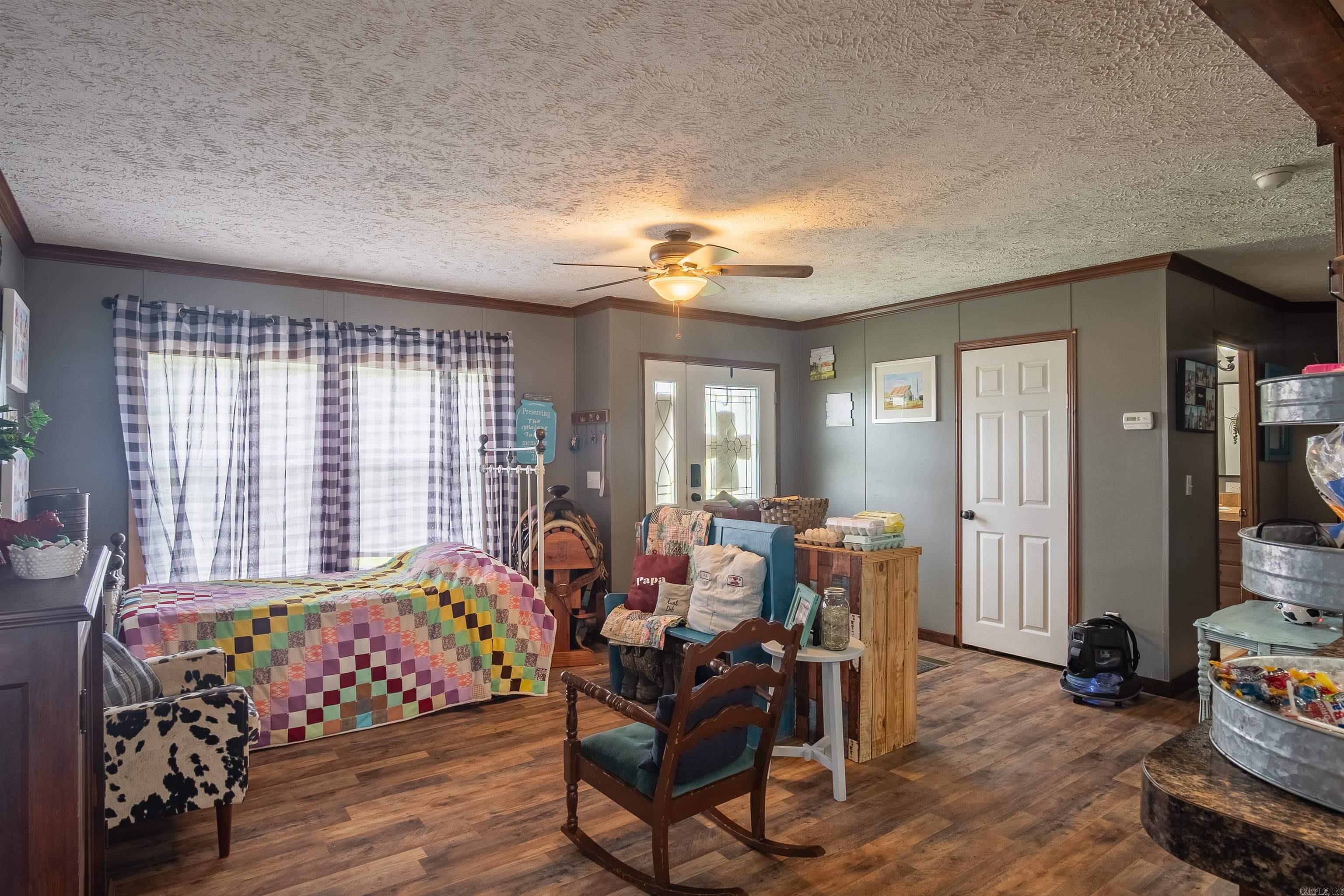 1514 Budd Creek Road  Greers Ferry, AR