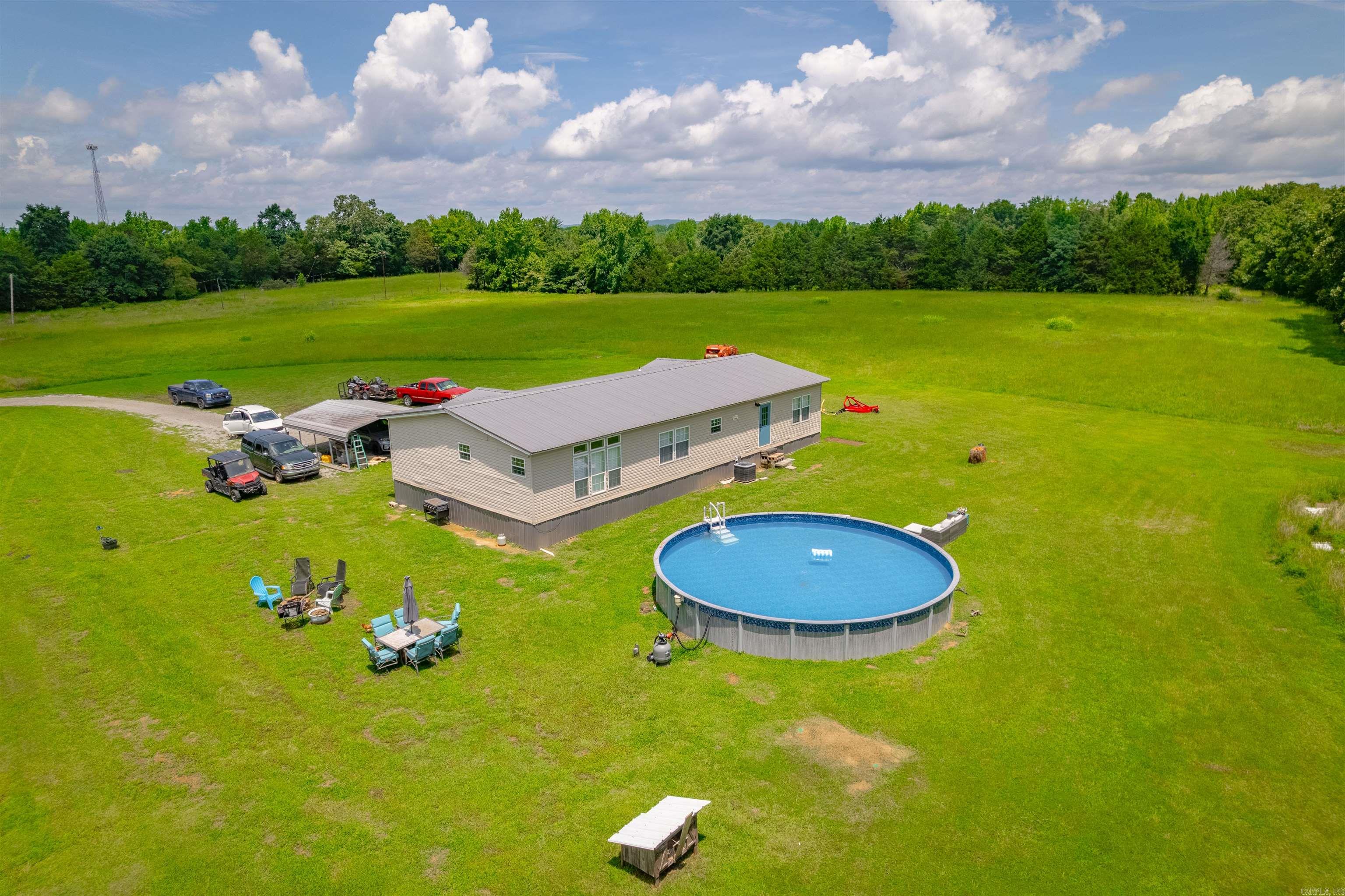 1514 Budd Creek Road  Greers Ferry, AR