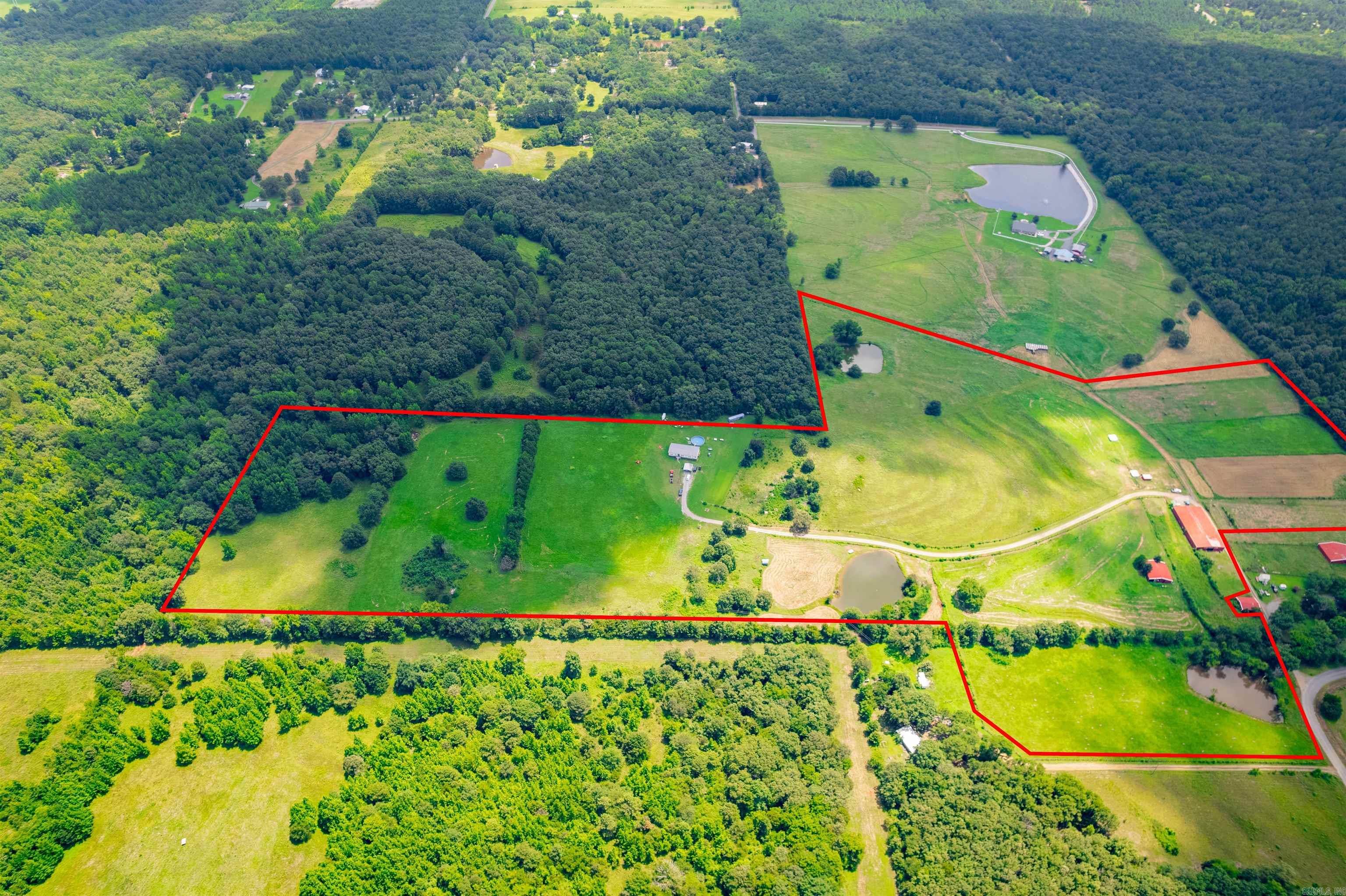 1514 Budd Creek Road  Greers Ferry, AR