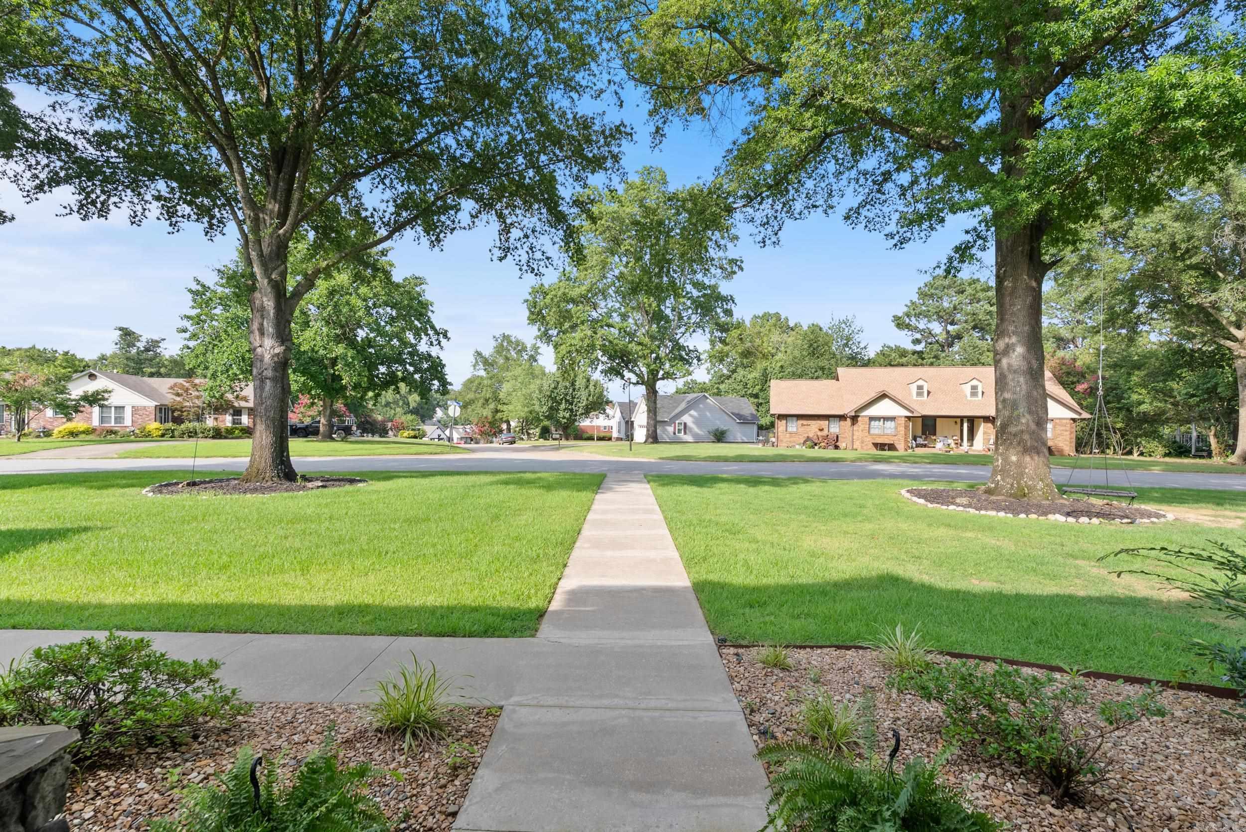 7 River Oaks  Searcy, AR