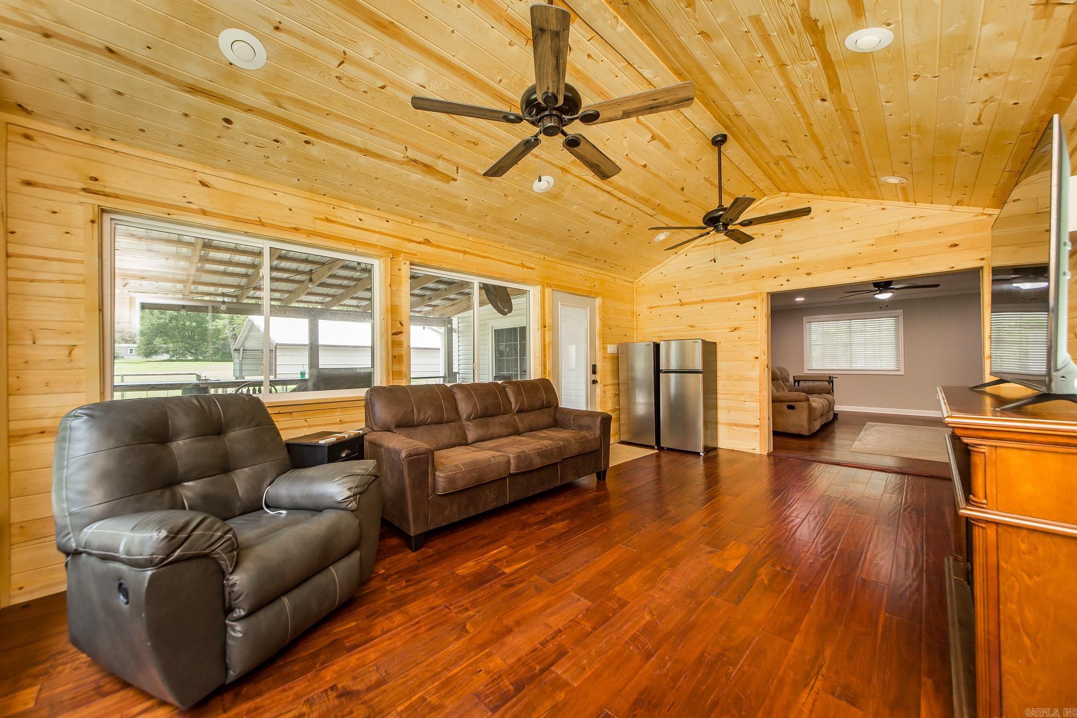 103 shafer  Austin, AR