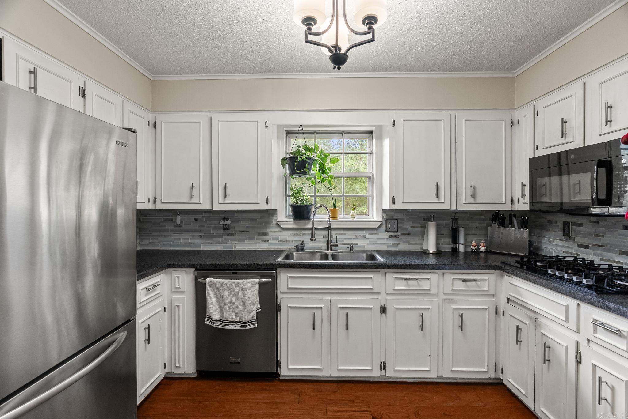 2916 Echo Valley  Little Rock, AR