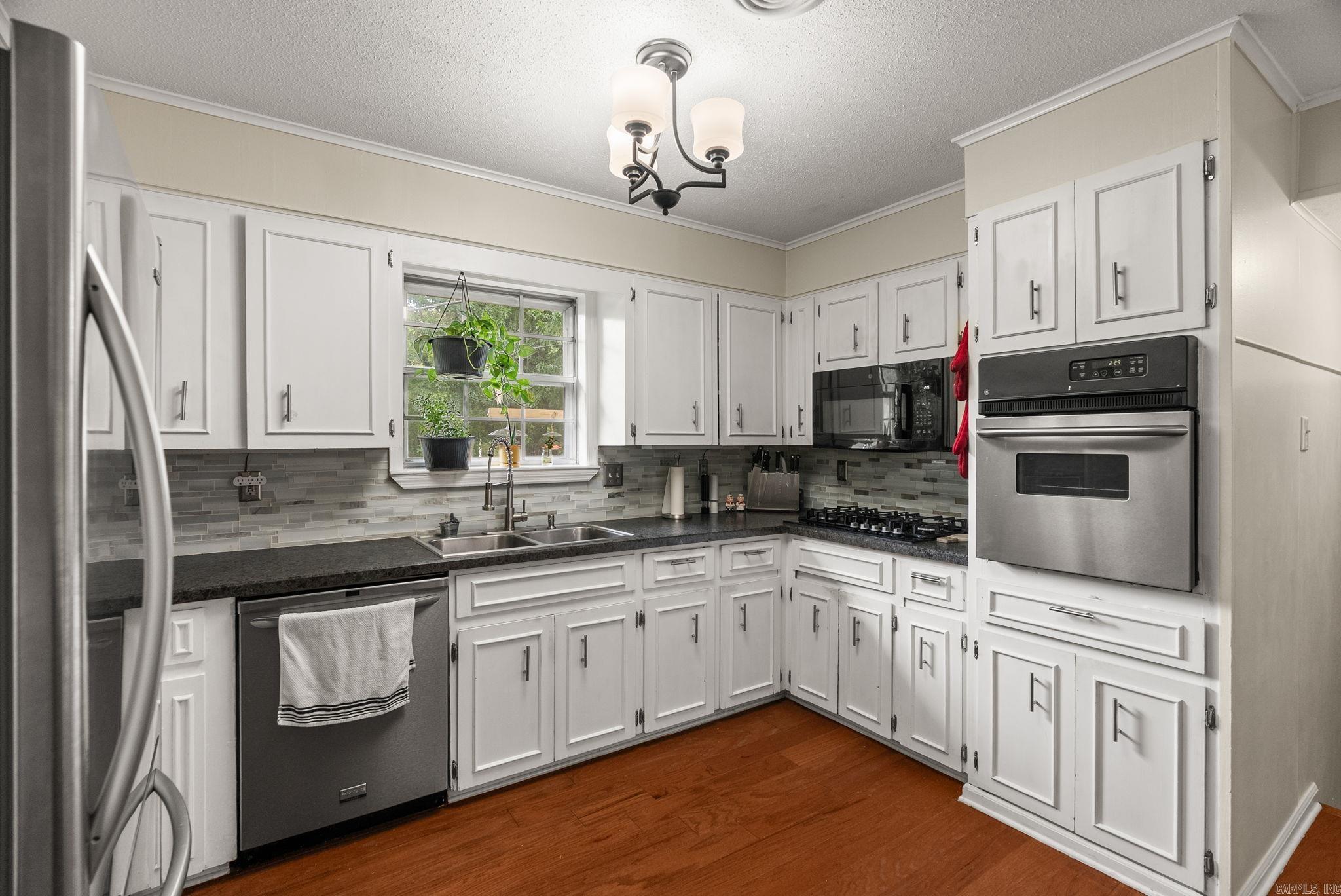 2916 Echo Valley  Little Rock, AR