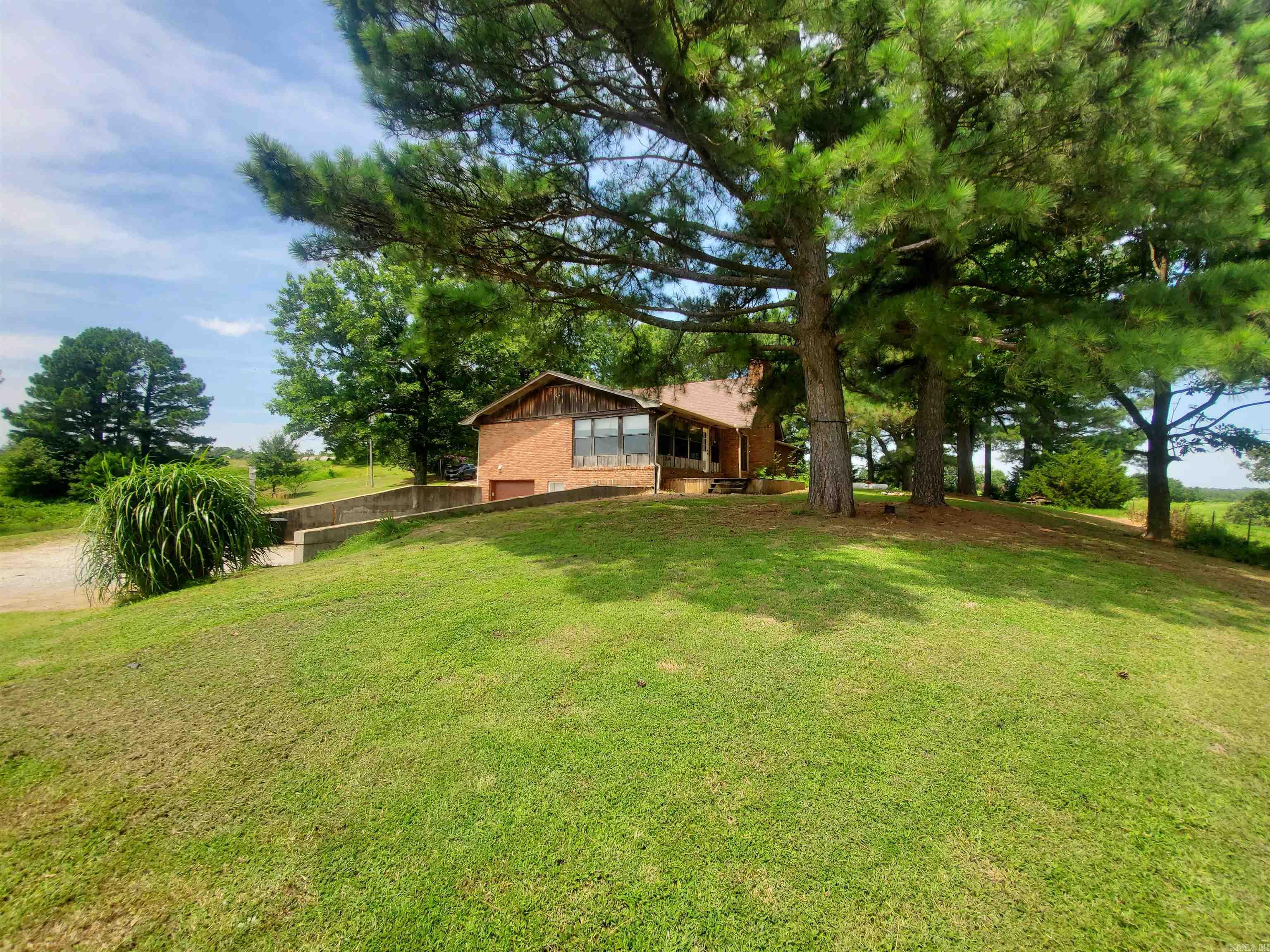 1528 CR 453  Pollard, AR