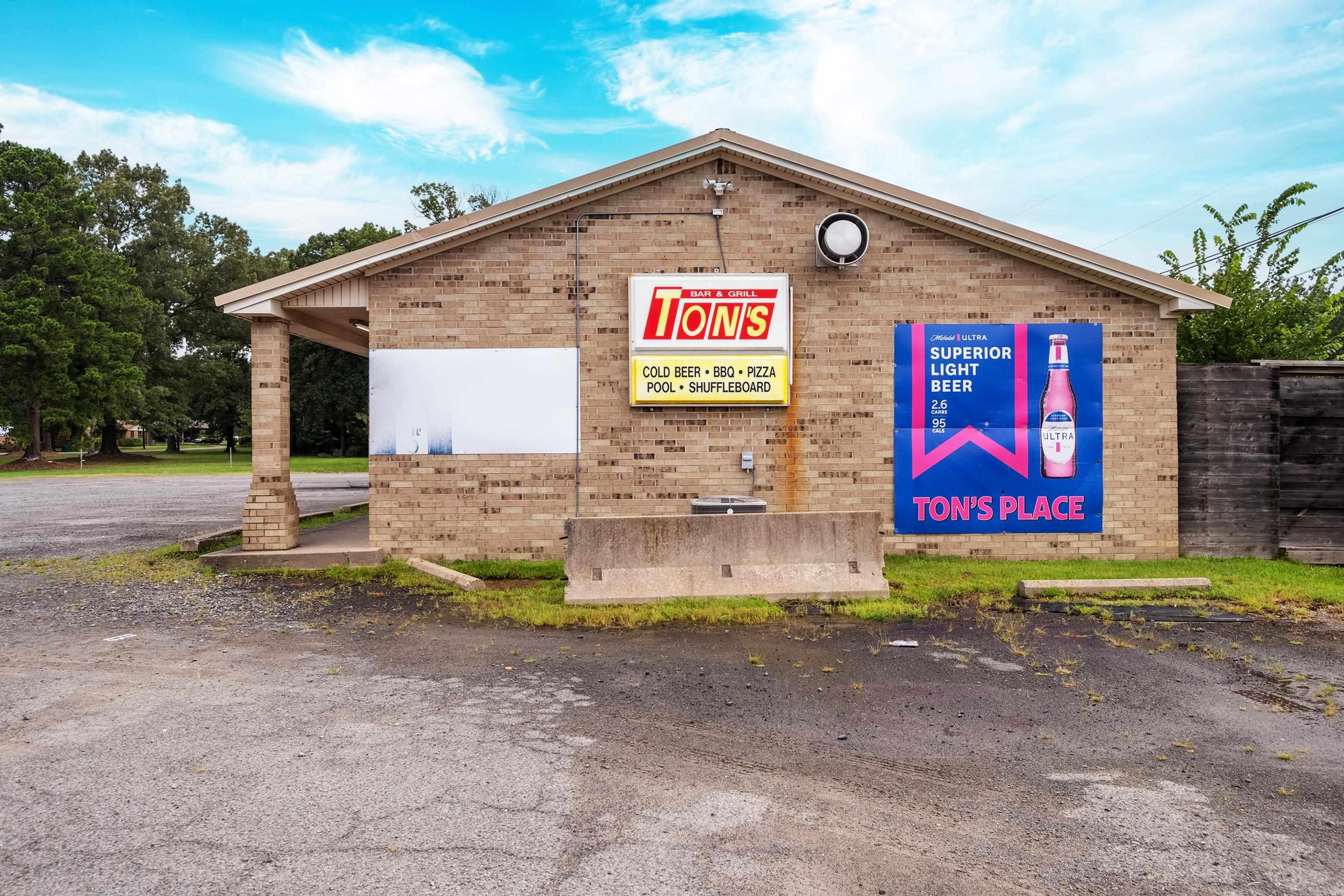 18814 MacArthur  North Little Rock, AR