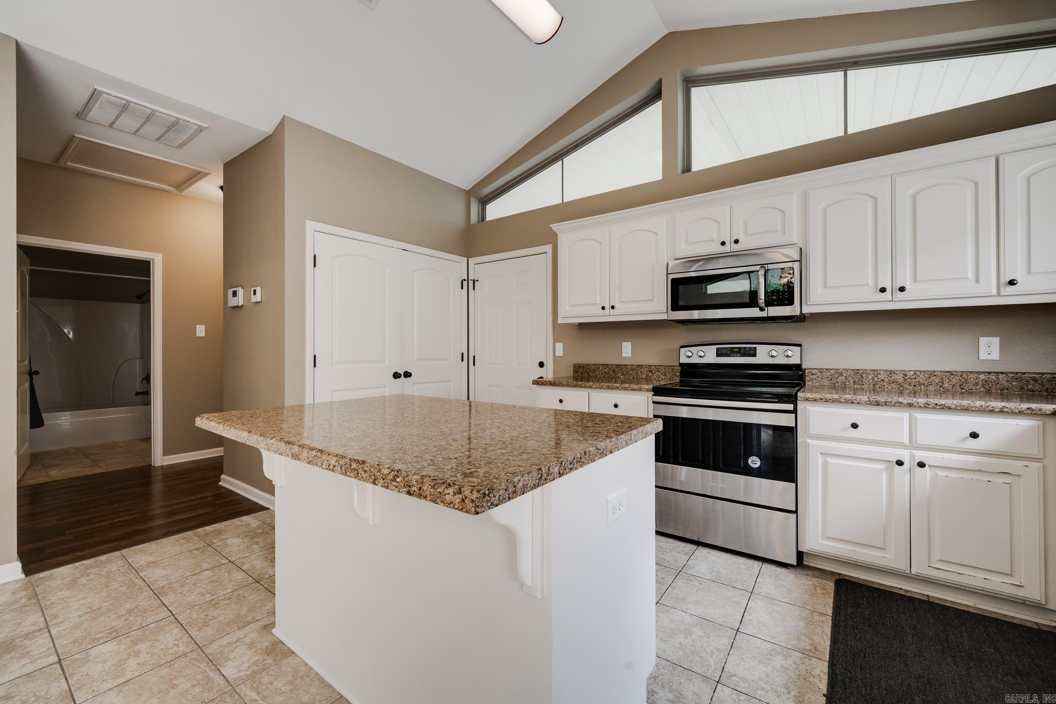 3105 W 13th  Little Rock, AR