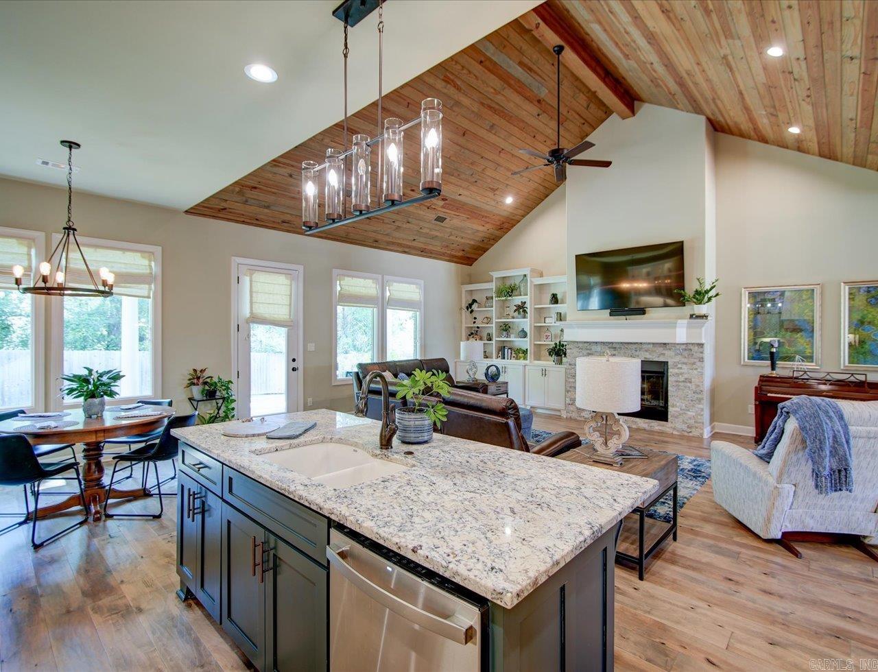 283 Arlington Park  Hot Springs, AR