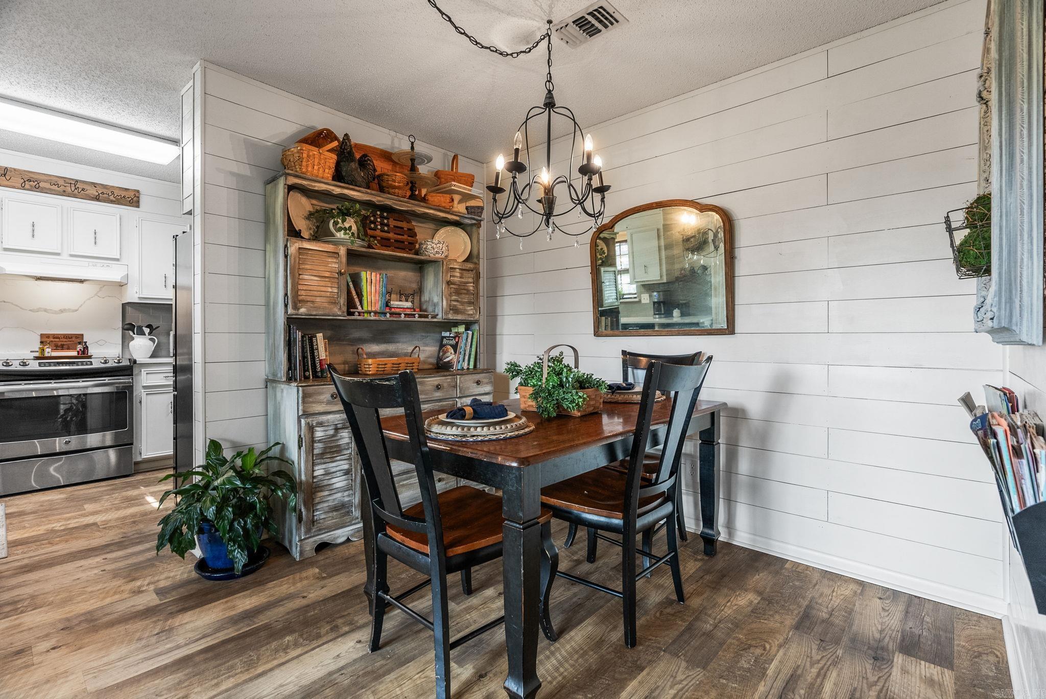 2613 Ozark  North Little Rock, AR