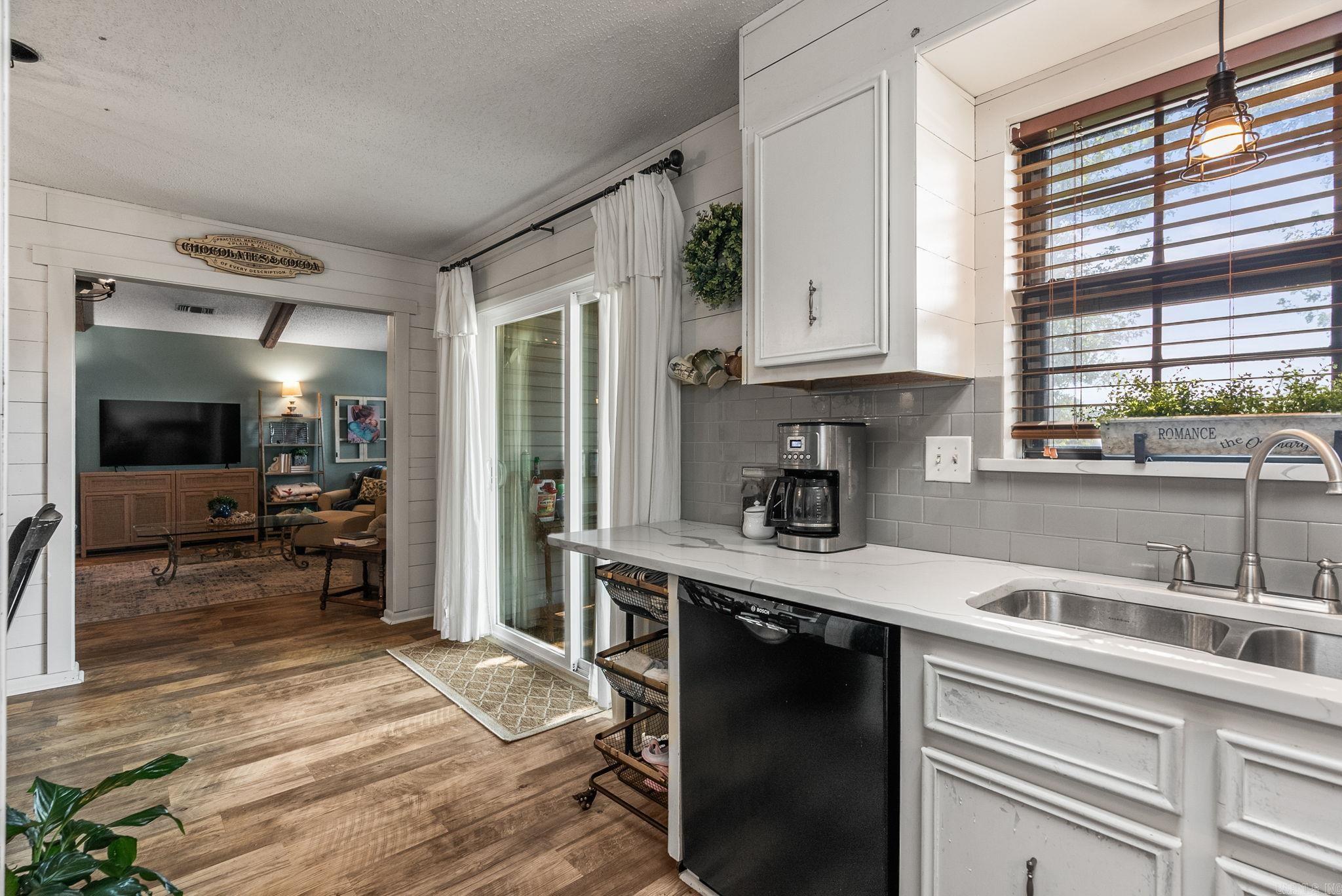 2613 Ozark  North Little Rock, AR