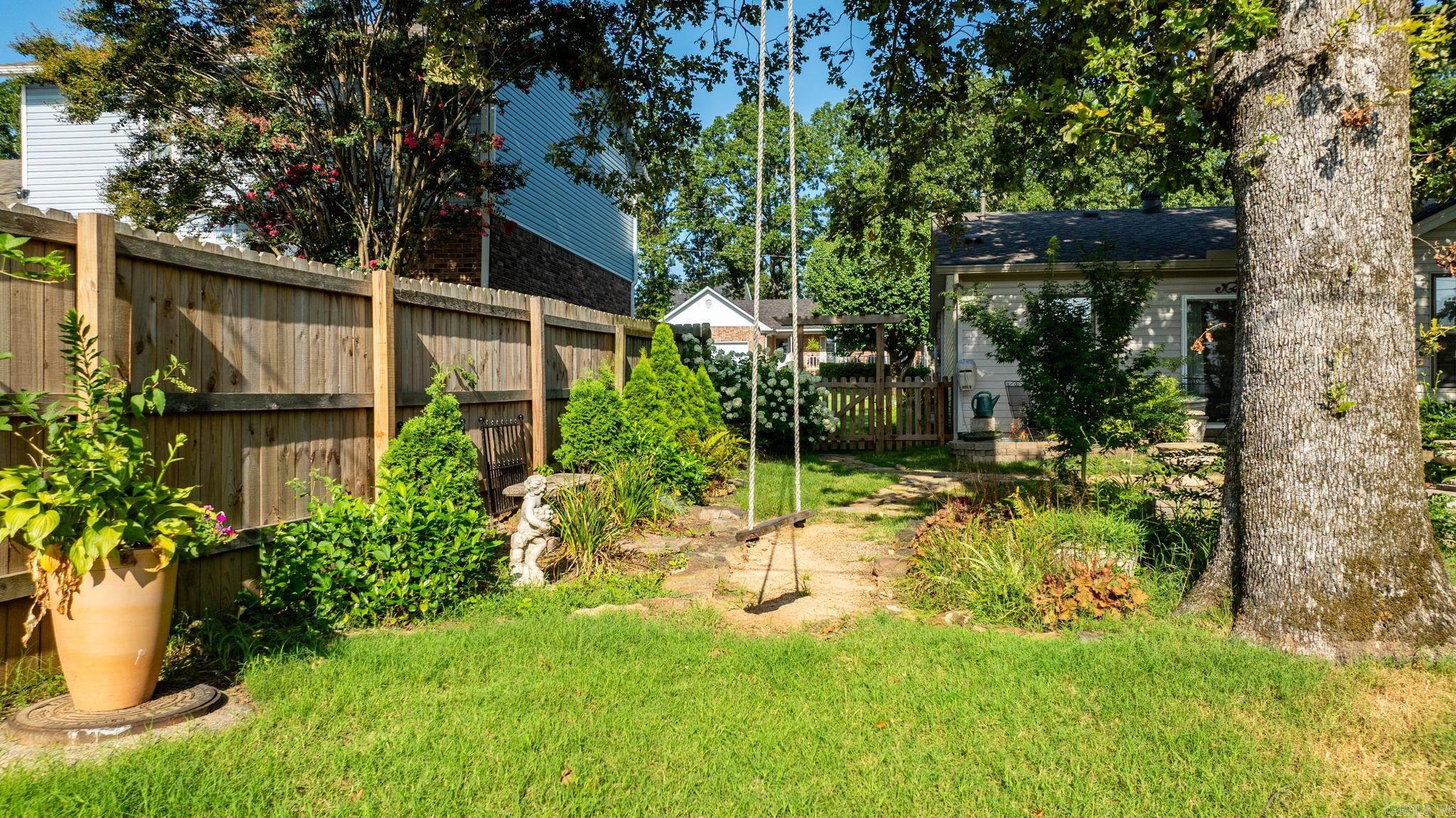 2613 Ozark  North Little Rock, AR