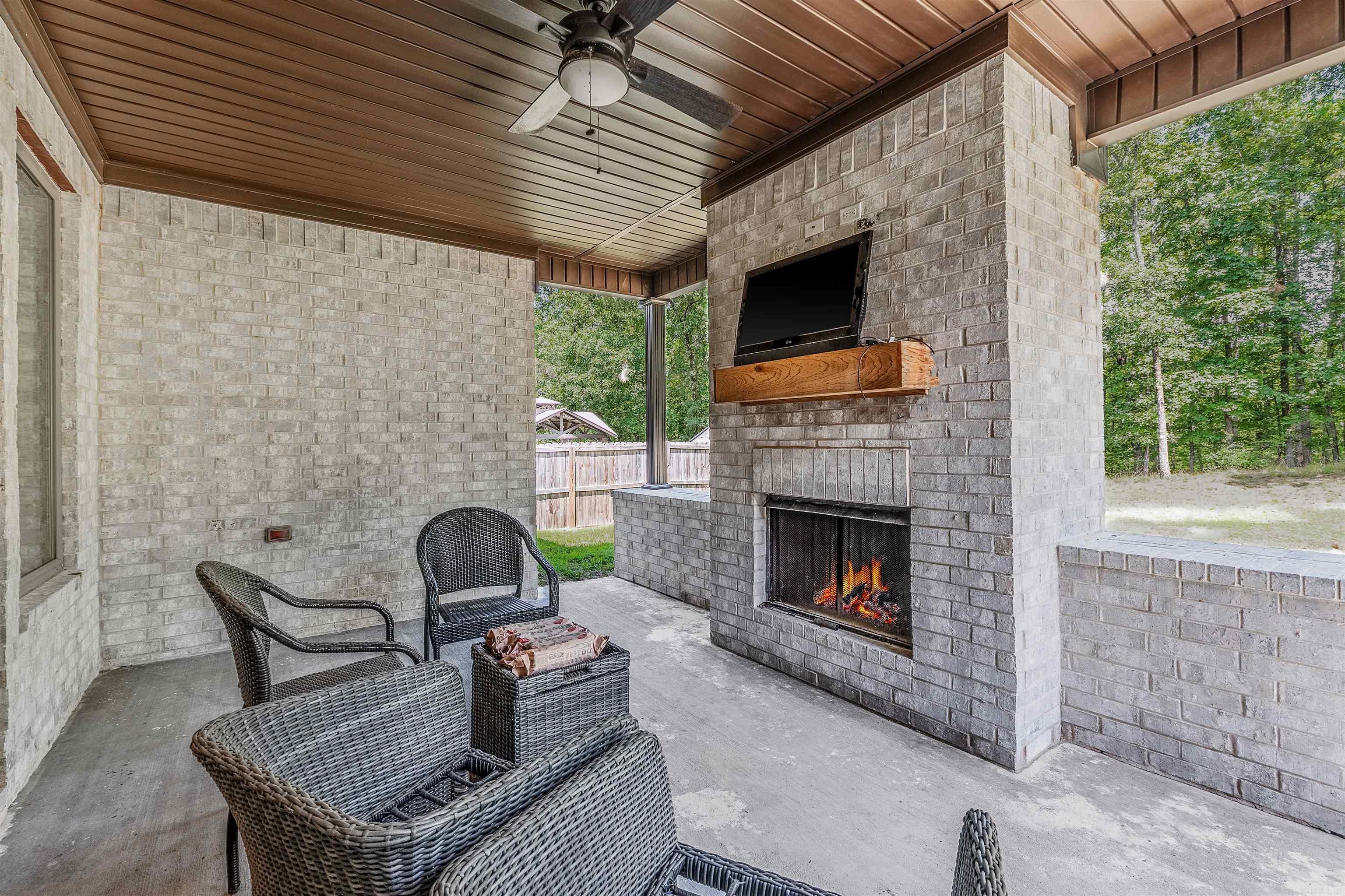 216 Diamondhead  Hot Springs, AR