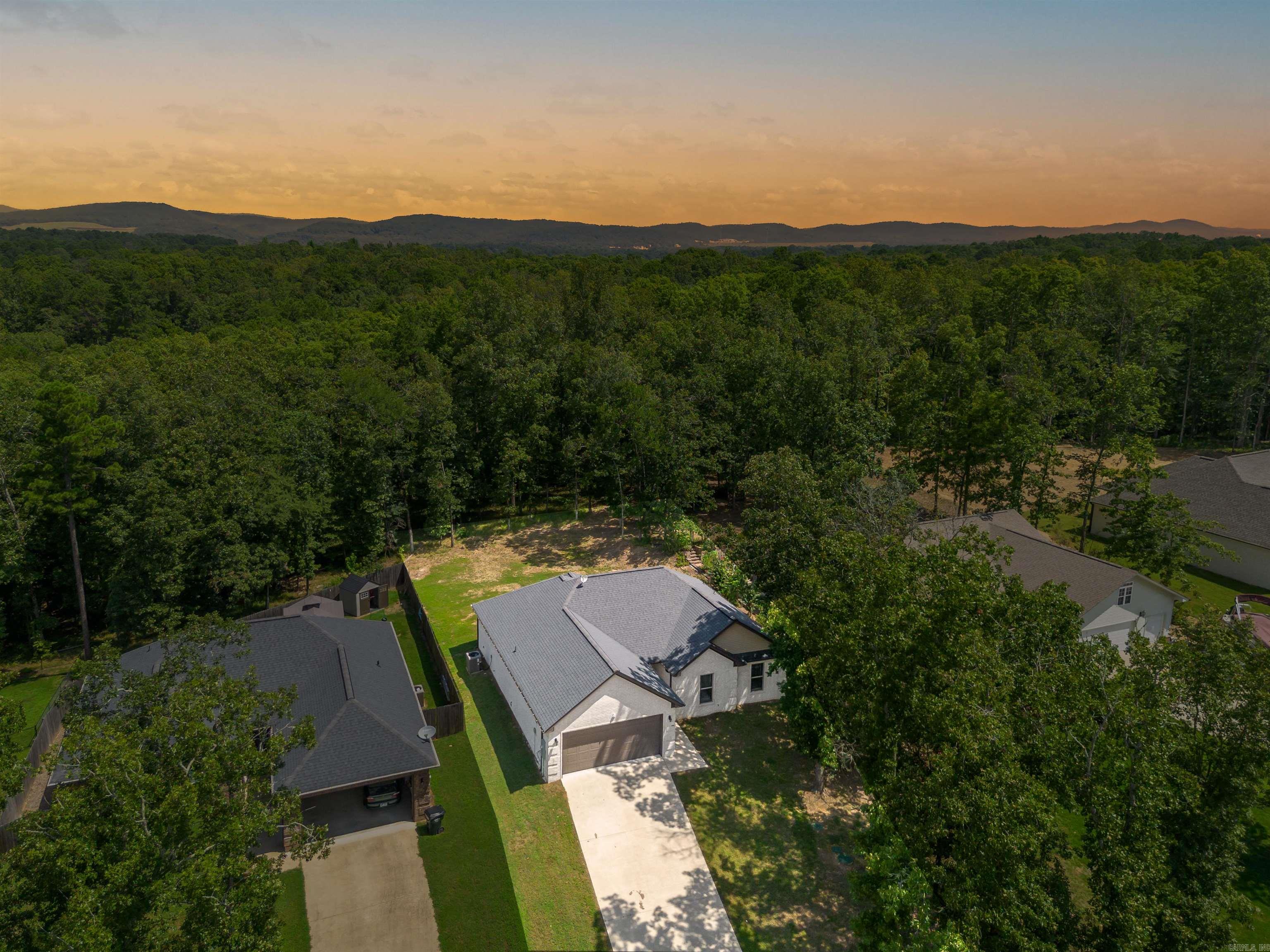 216 Diamondhead  Hot Springs, AR