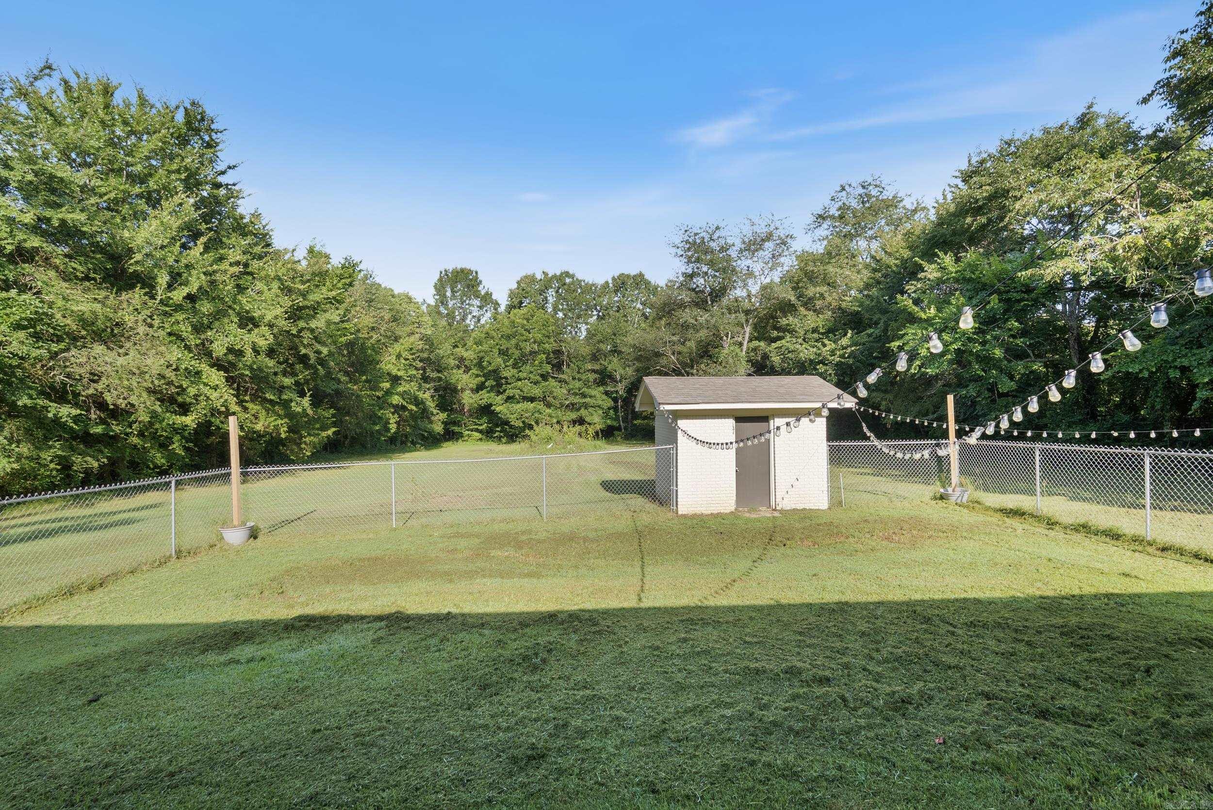 24 Mini Farm  Vilonia, AR