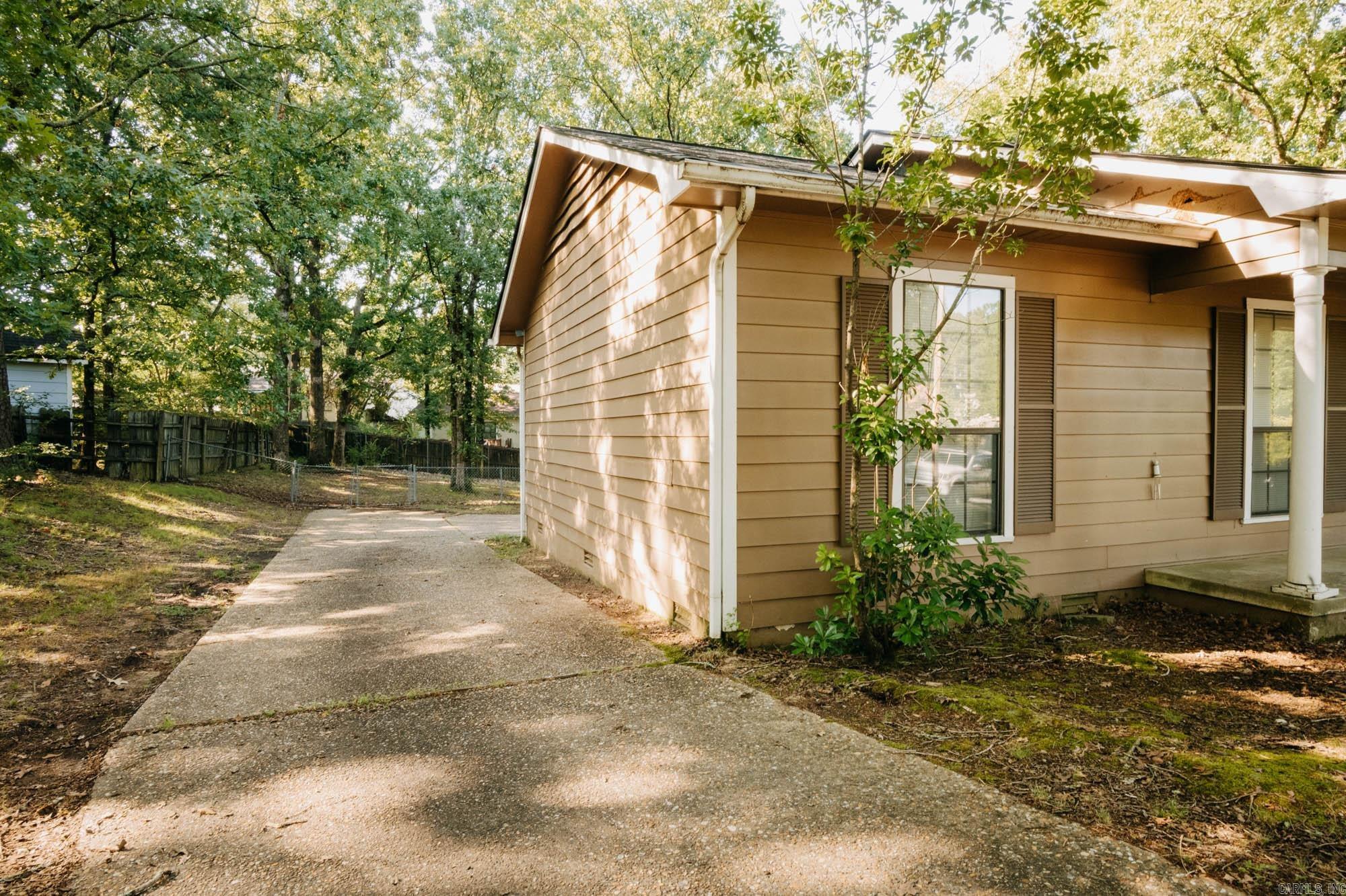 3 Oak Point  Little Rock, AR