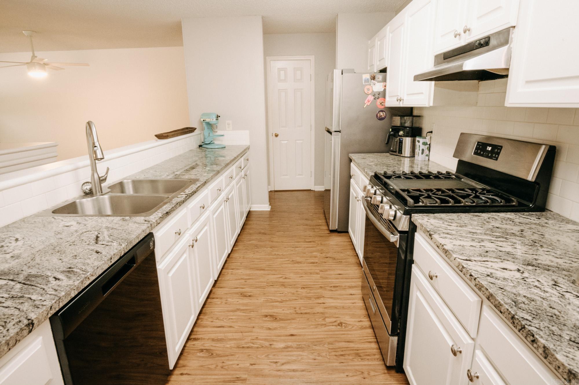 21 Summer Wood  Benton, AR