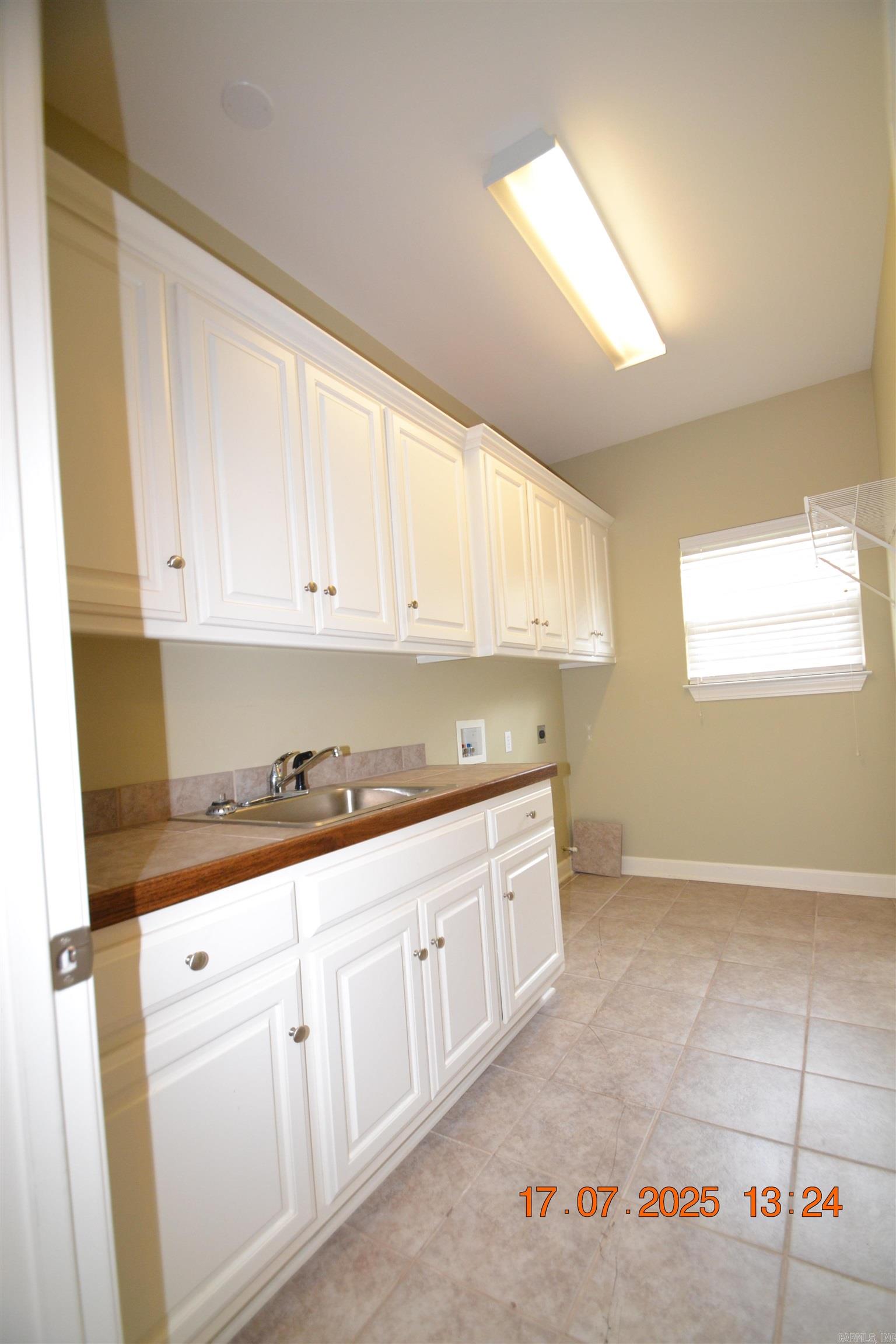 4 Blackthorn  Little Rock, AR