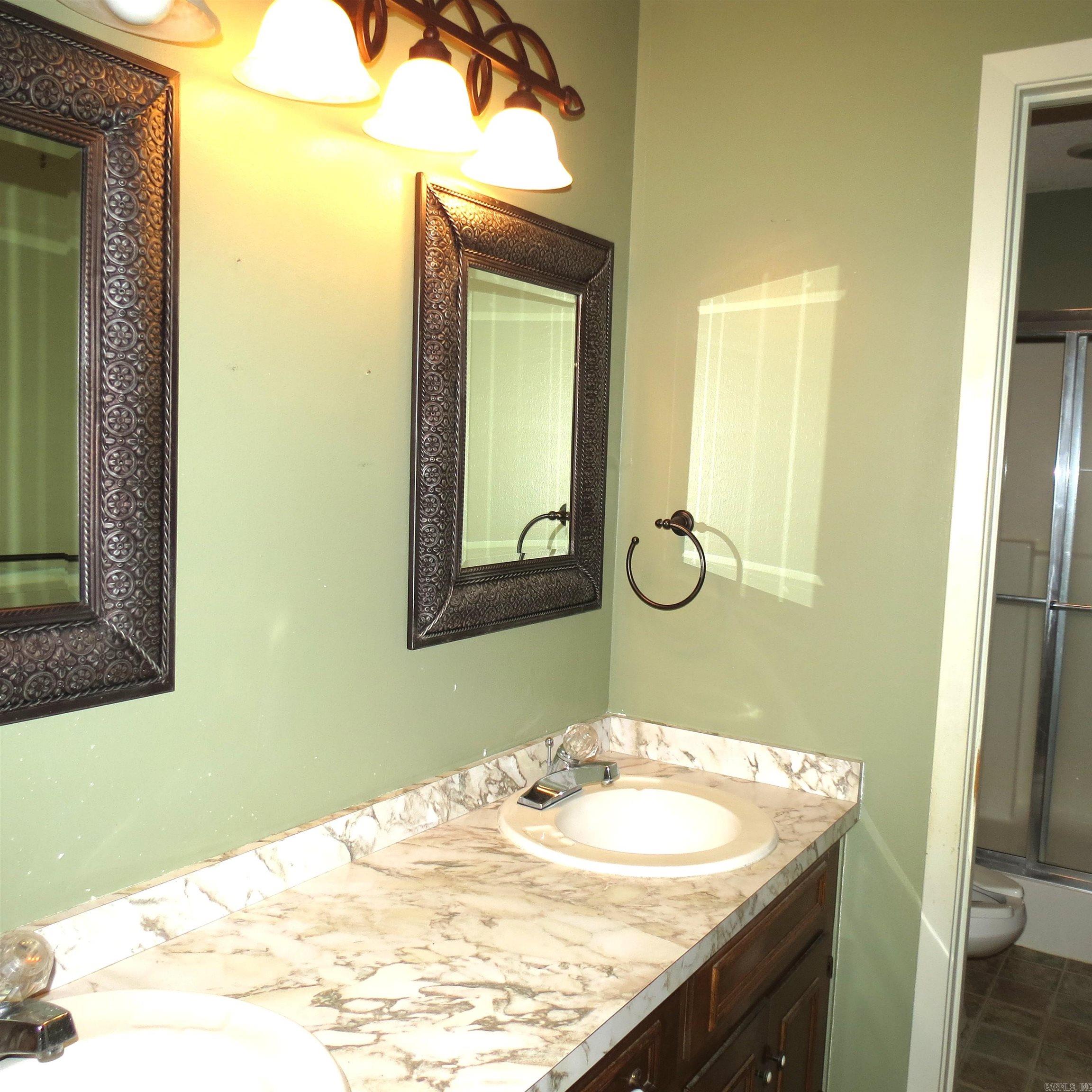 9201 Old Warren  Pine Bluff, AR