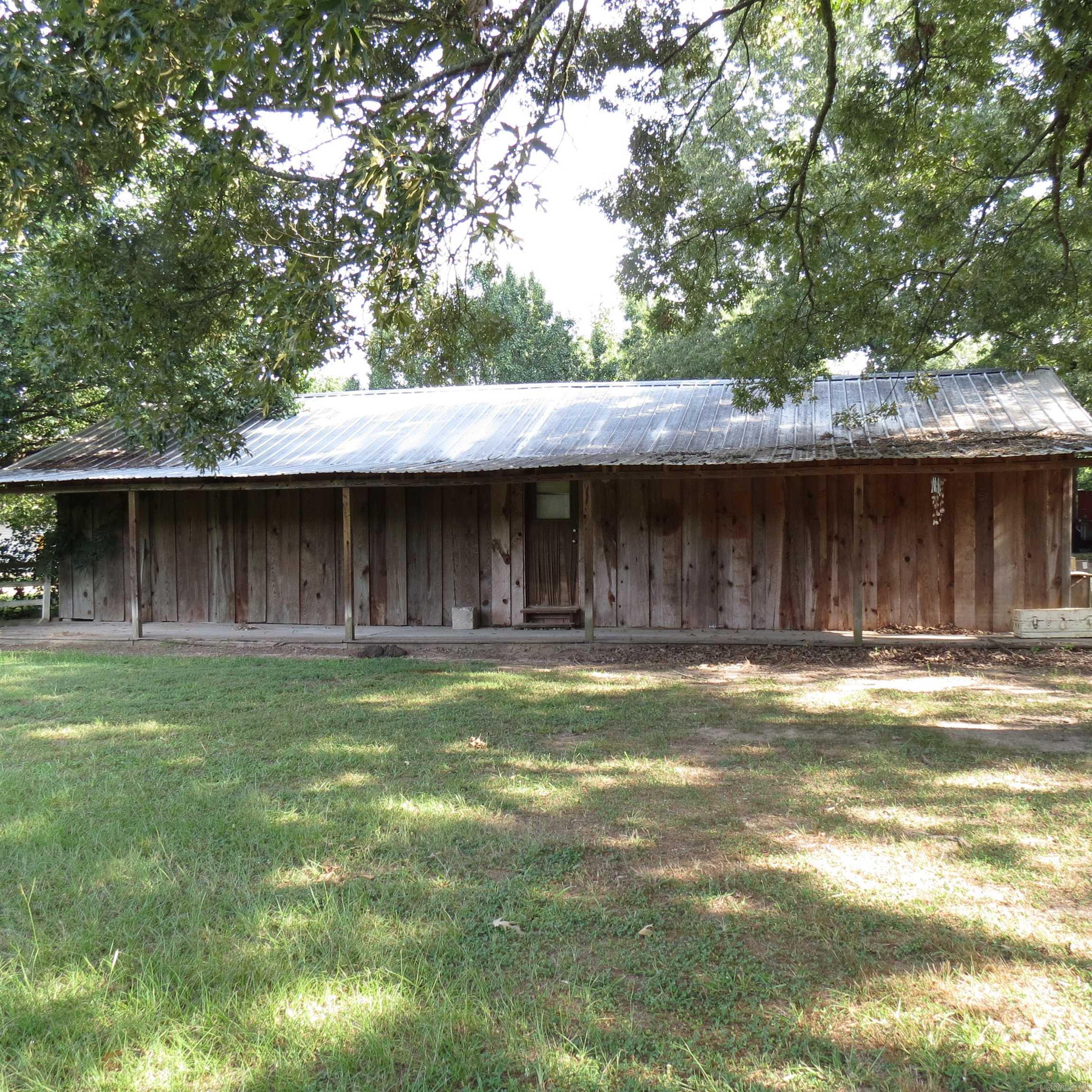 9201 Old Warren  Pine Bluff, AR