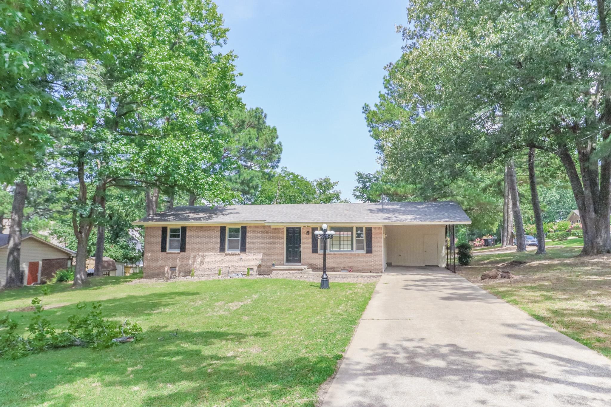912 Oakdale  Jonesboro, AR