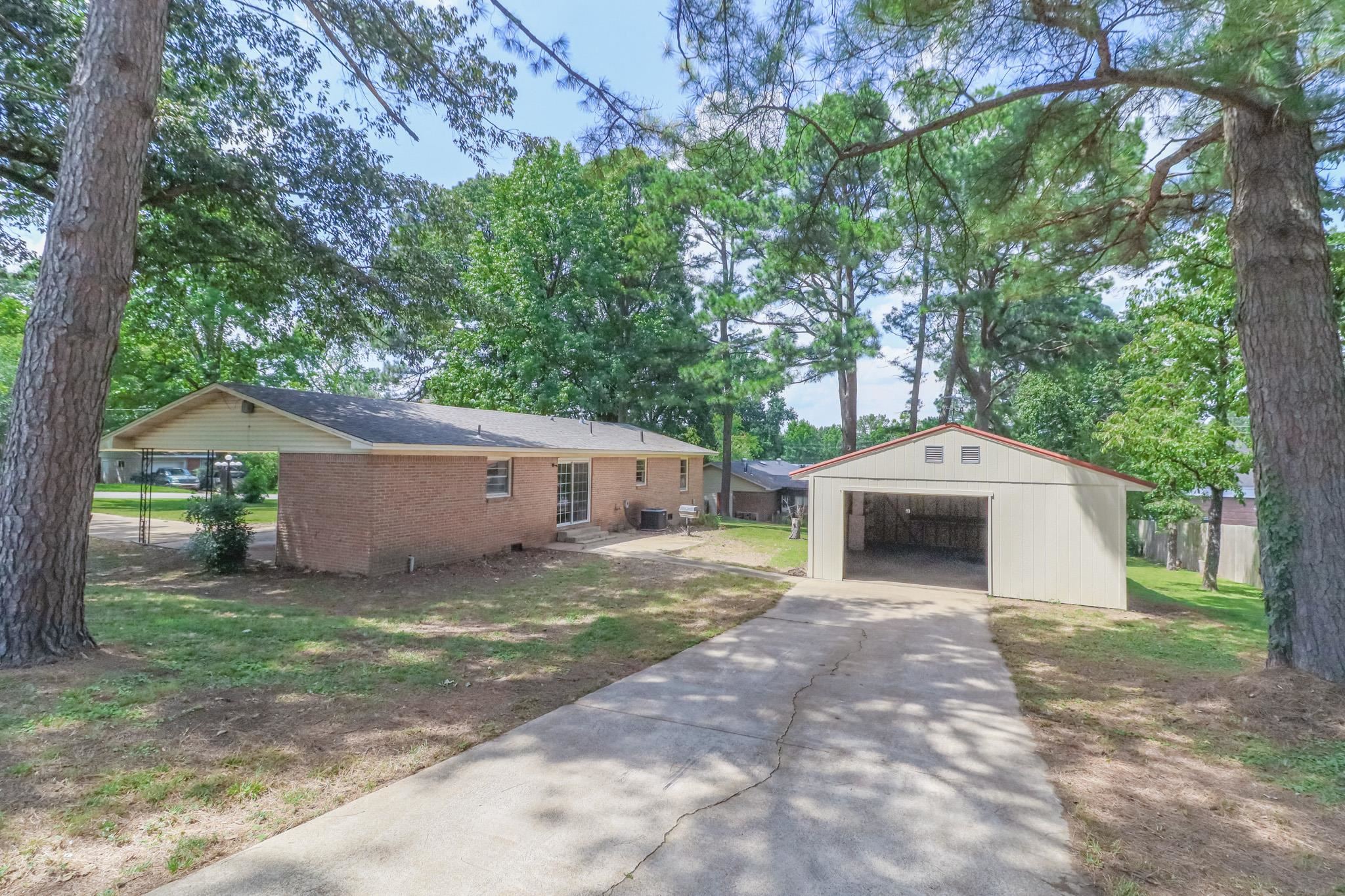 912 Oakdale  Jonesboro, AR