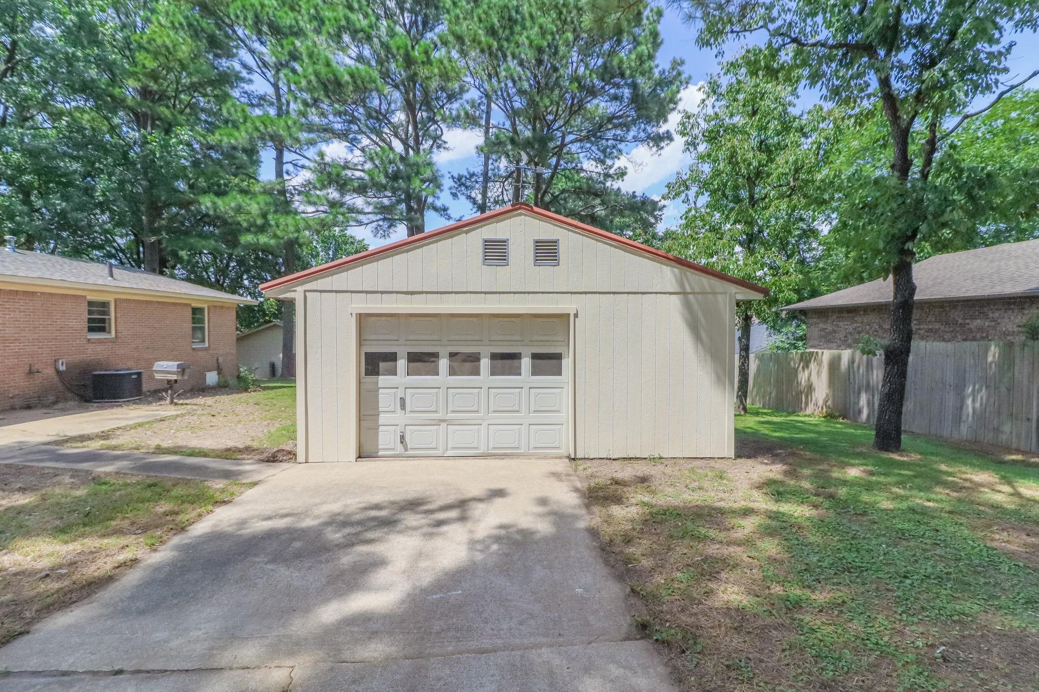 912 Oakdale  Jonesboro, AR
