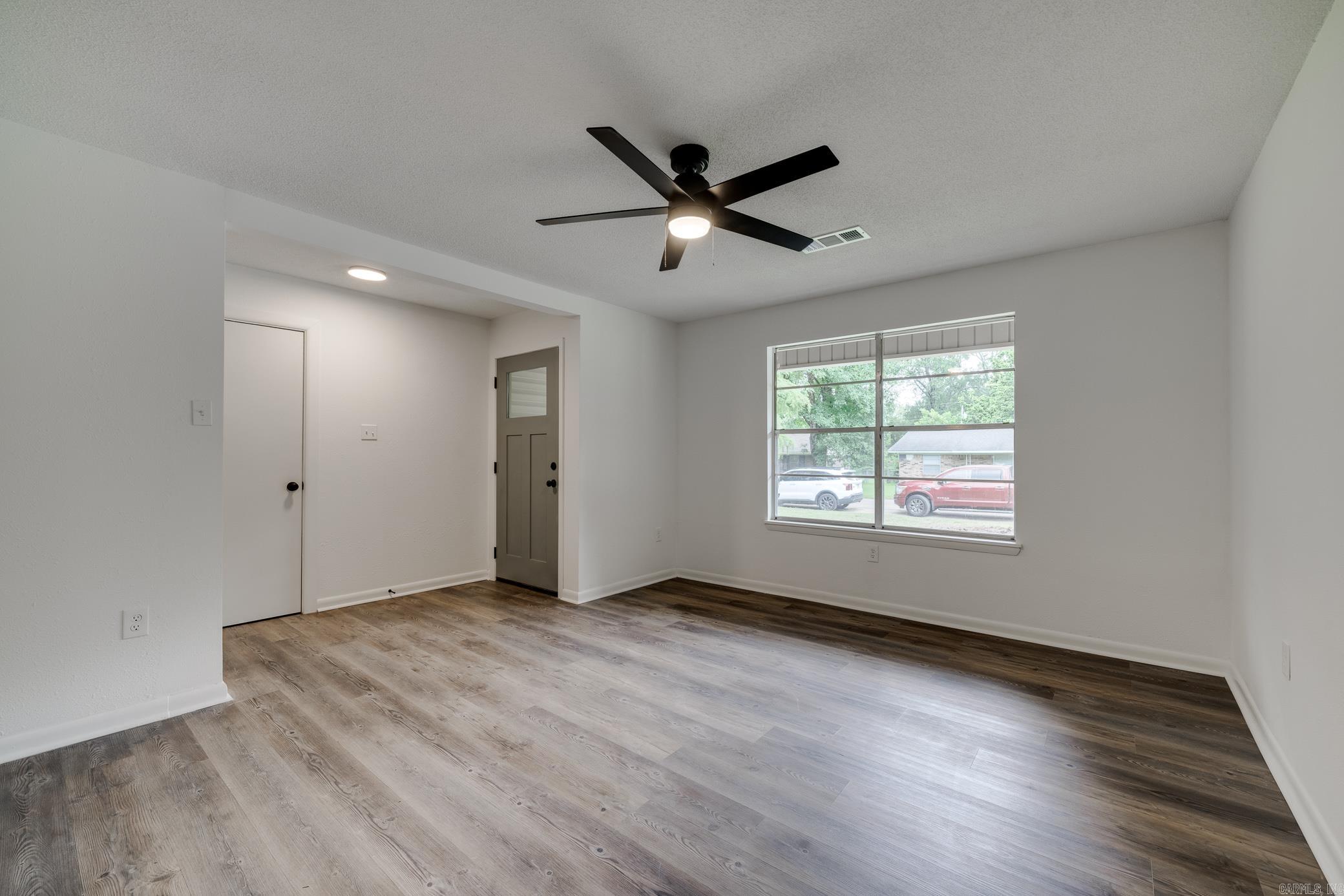 1308 Sunset Dr  Conway, AR